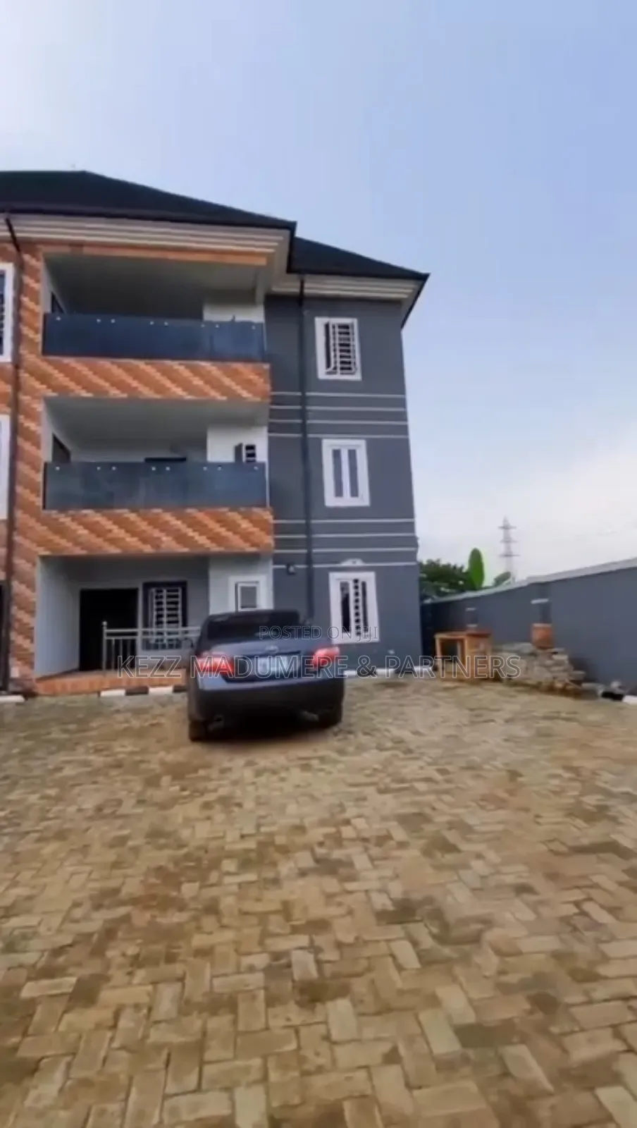 6bdrm Block of Flats in Elelenwo , Port for sale in Elelenwo