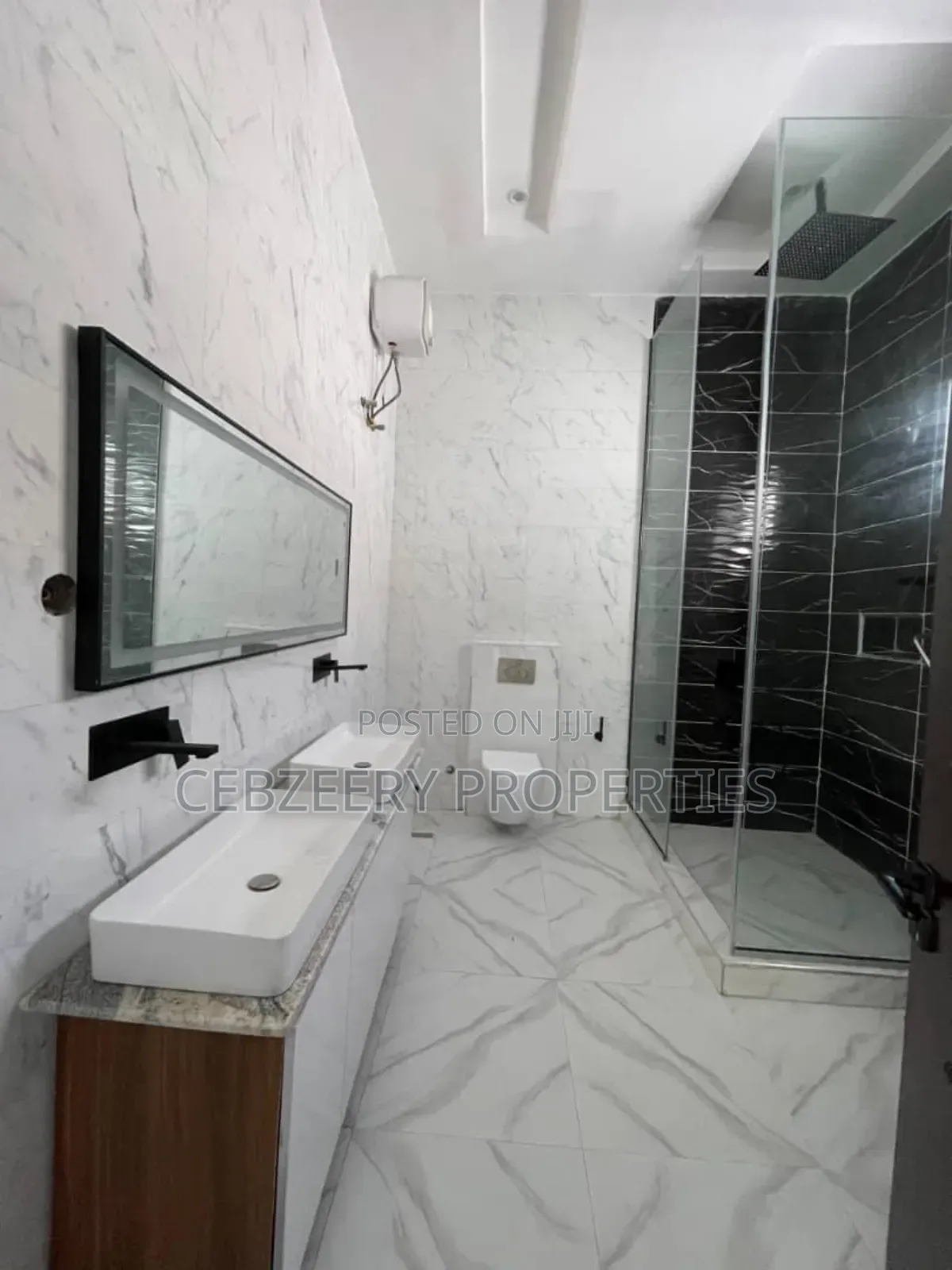 5bdrm Duplex in Osapa london for sale in Osapa london