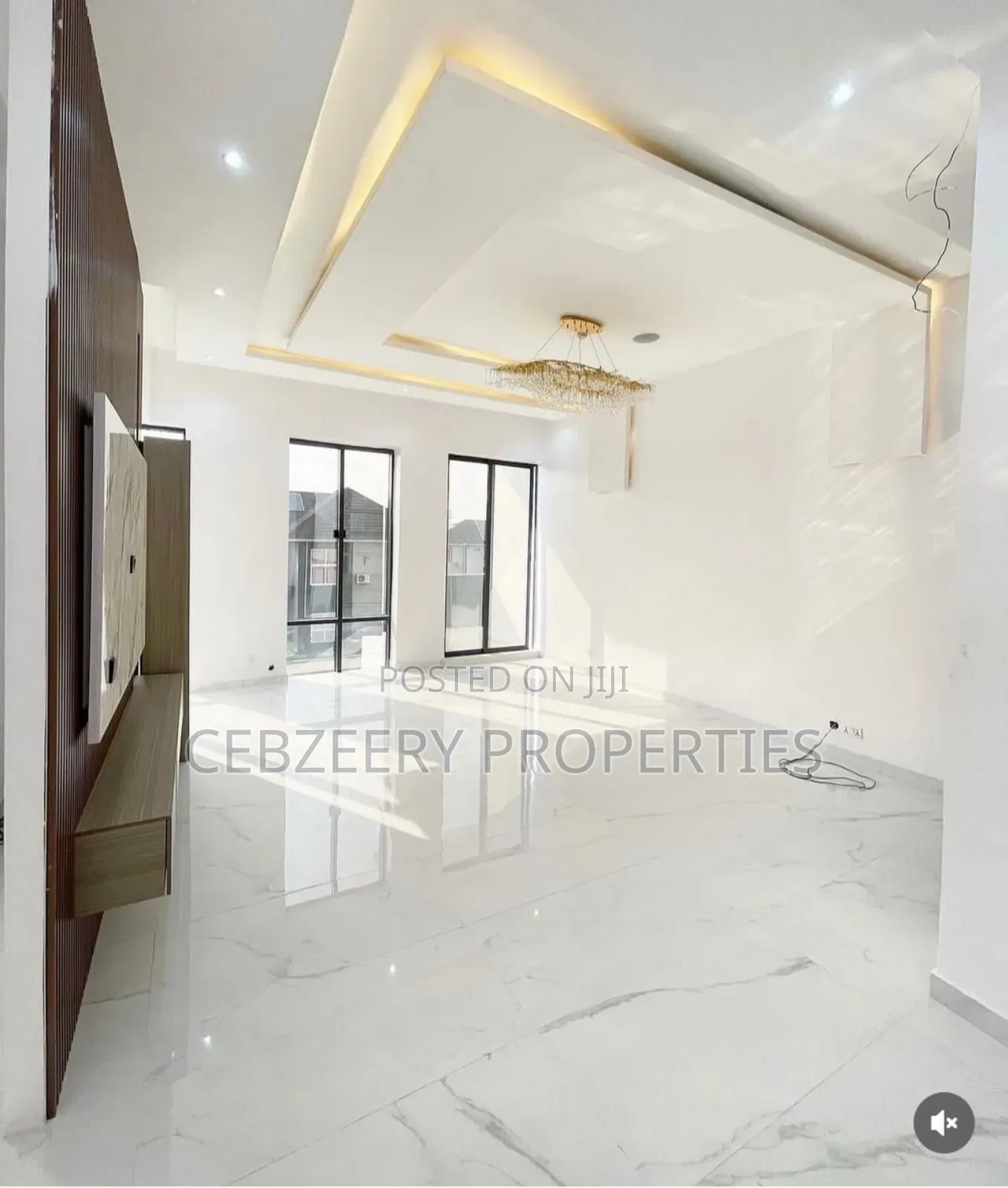 5bdrm Duplex in Osapa london for sale in Osapa london