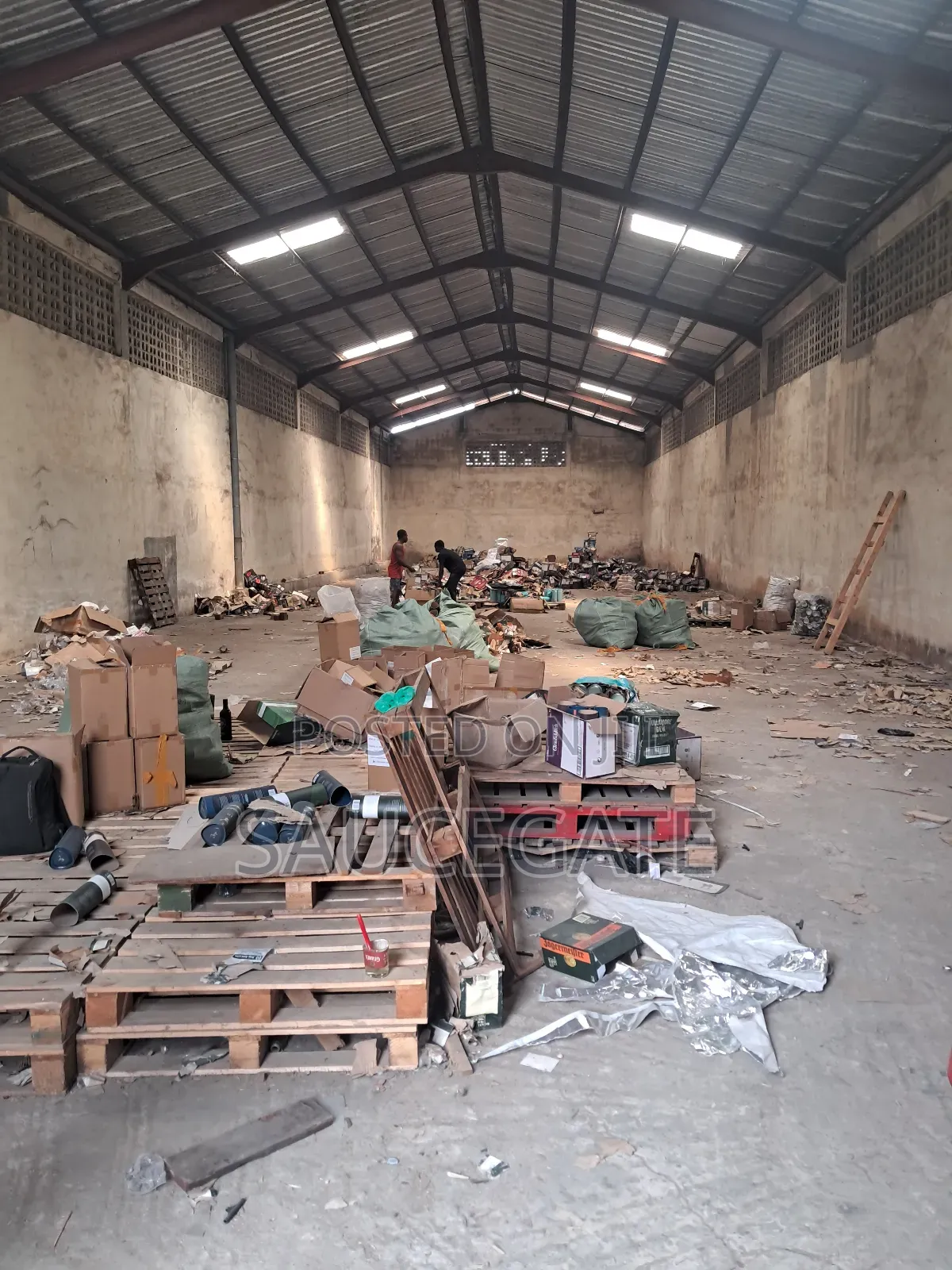 Warehouse for Rent 5900sqm Abule Oshun Opposite Trade Fair in Satellite Town