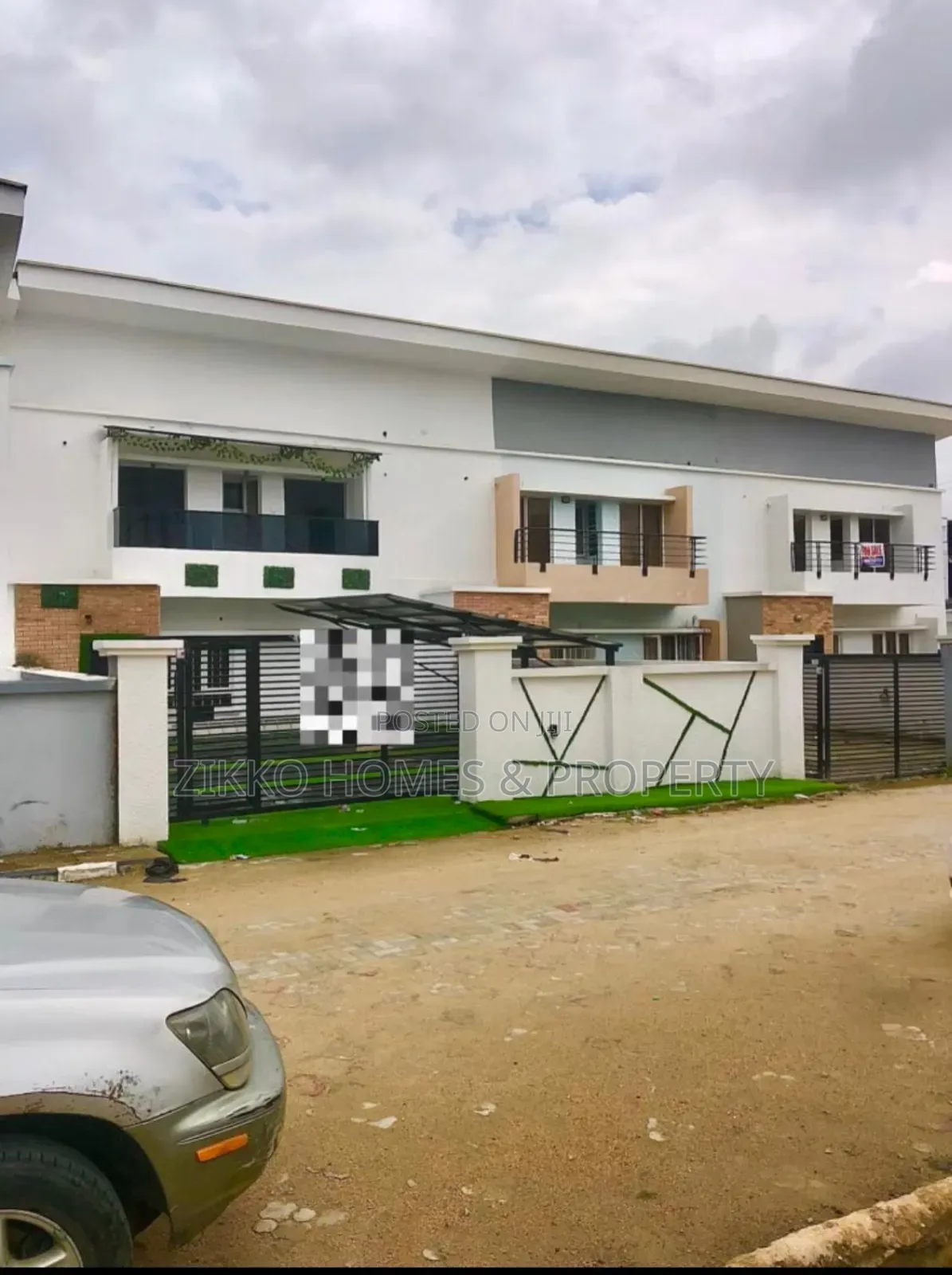 4bdrm Duplex in Ikota Gra for sale in Ikota