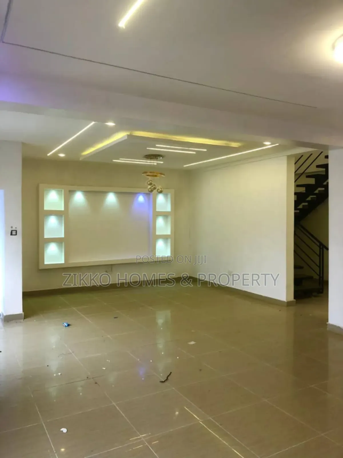 4bdrm Duplex in Ikota Gra for sale in Ikota
