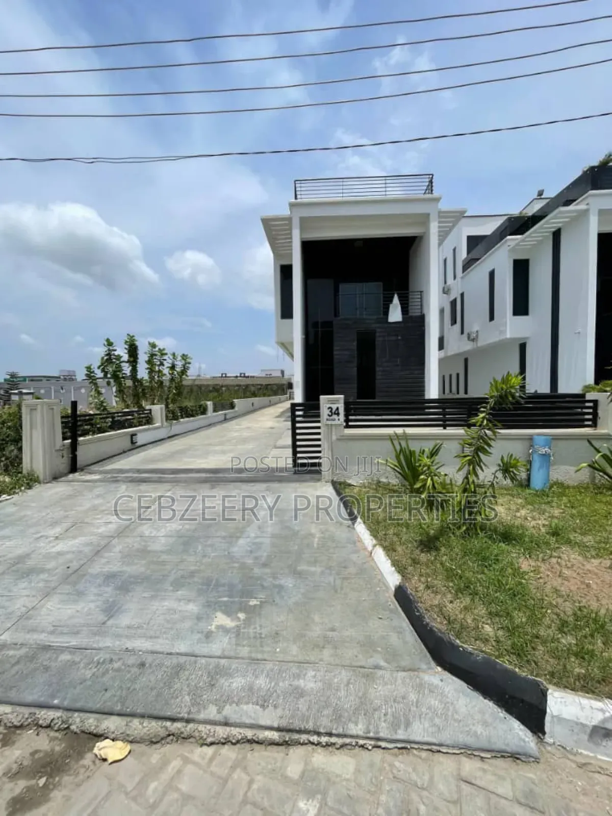 5bdrm Duplex in Osapa london for sale in Osapa london