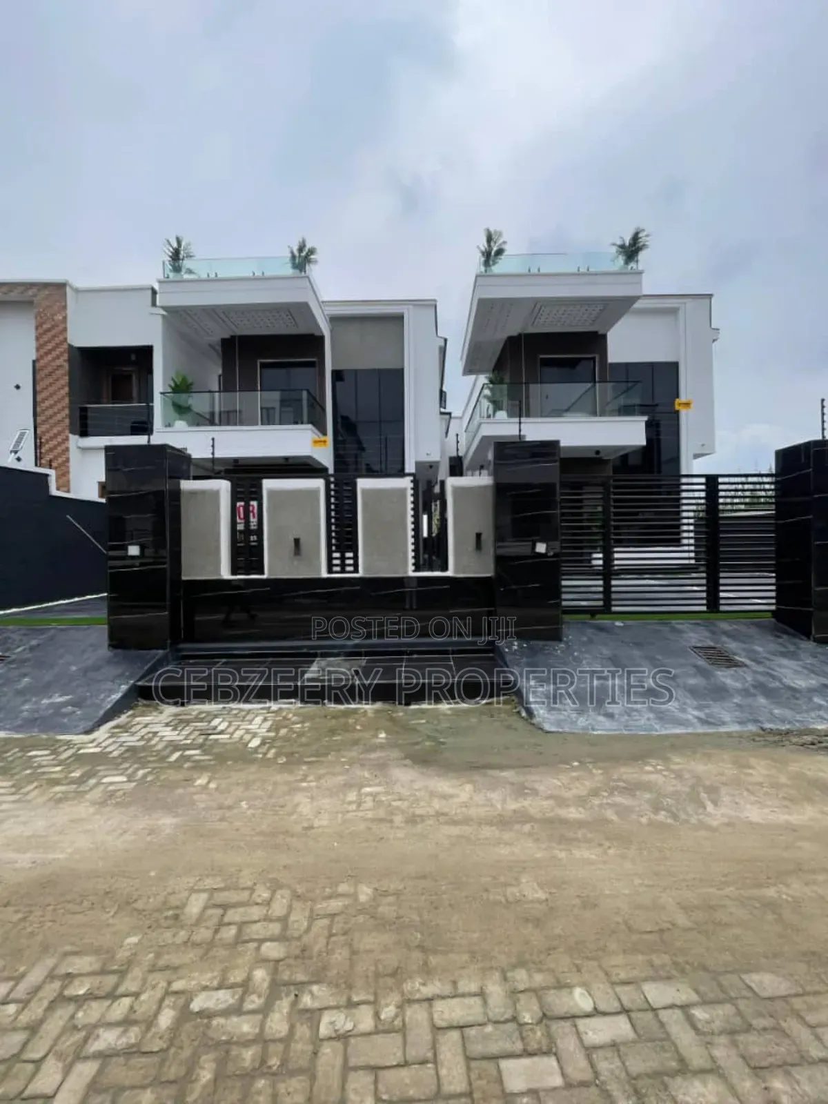 5bdrm Duplex in Ajah for sale in Ajah