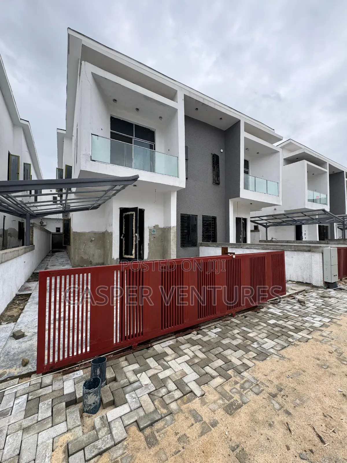 4bdrm Duplex in Lekki Phase 2 for sale in Lekki Phase 2