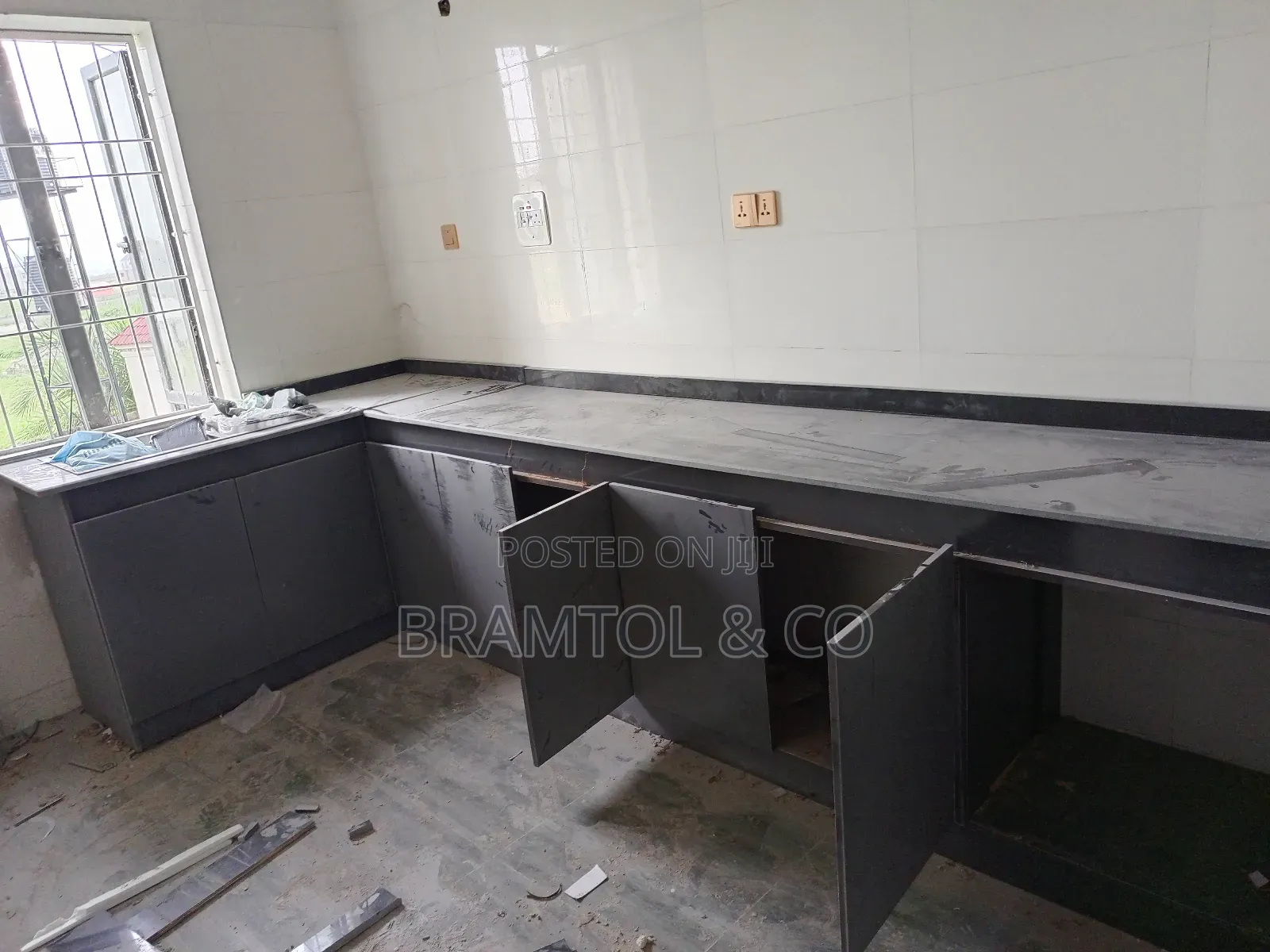 3bdrm Block of Flats in Sabon Lugbe for rent in Sabon Lugbe