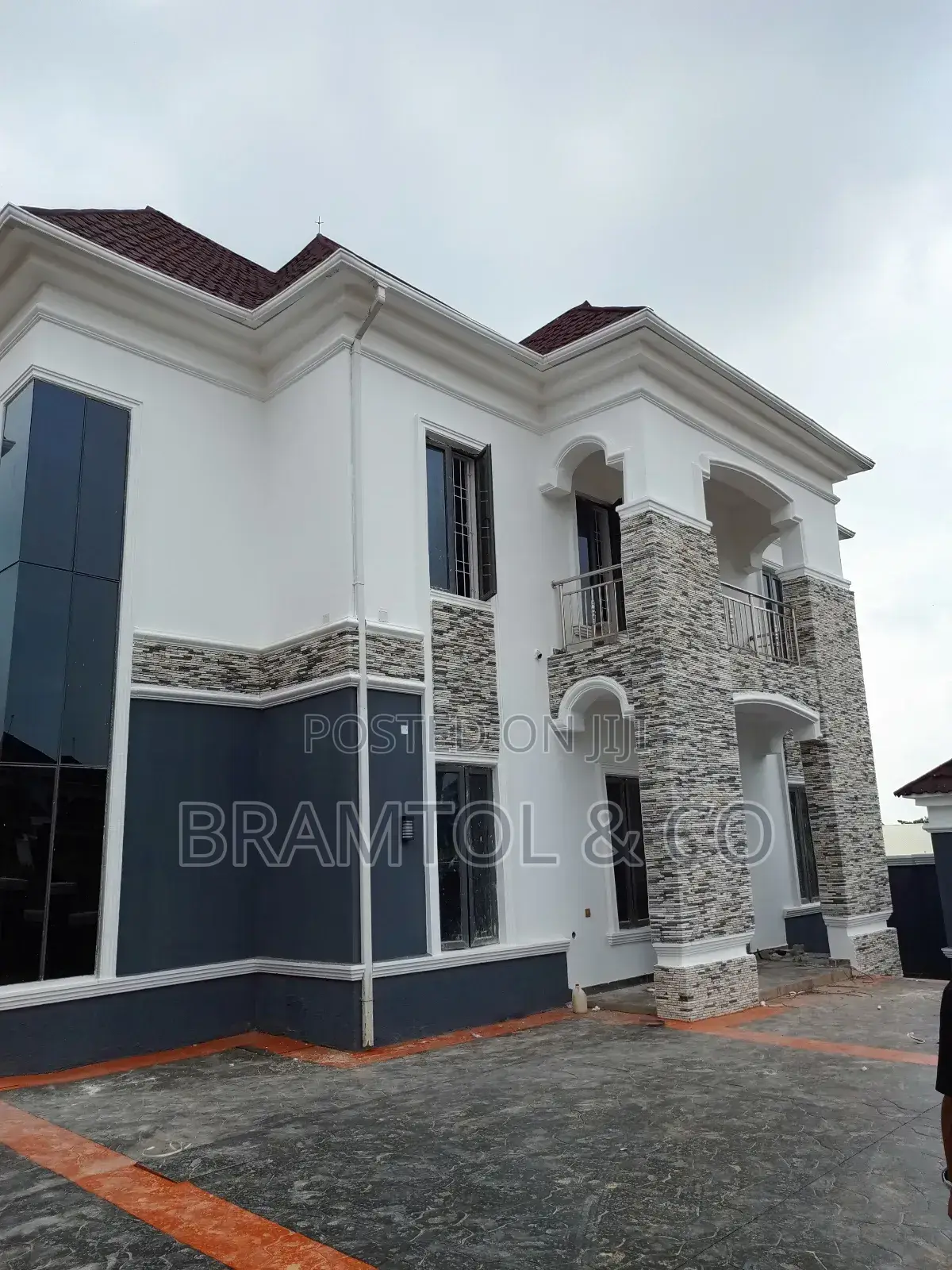 3bdrm Block of Flats in Sabon Lugbe for rent in Sabon Lugbe