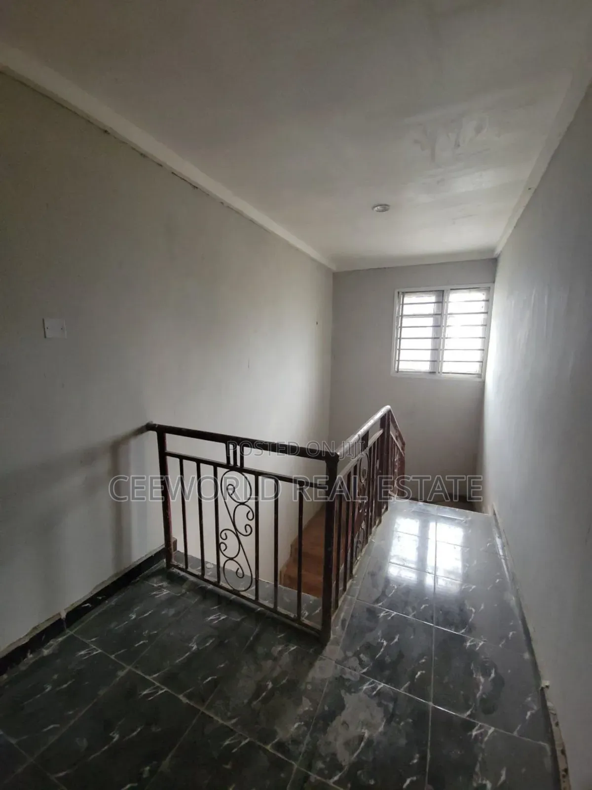 3bdrm Duplex in Kolapo Ishola Gra for rent in Akobo