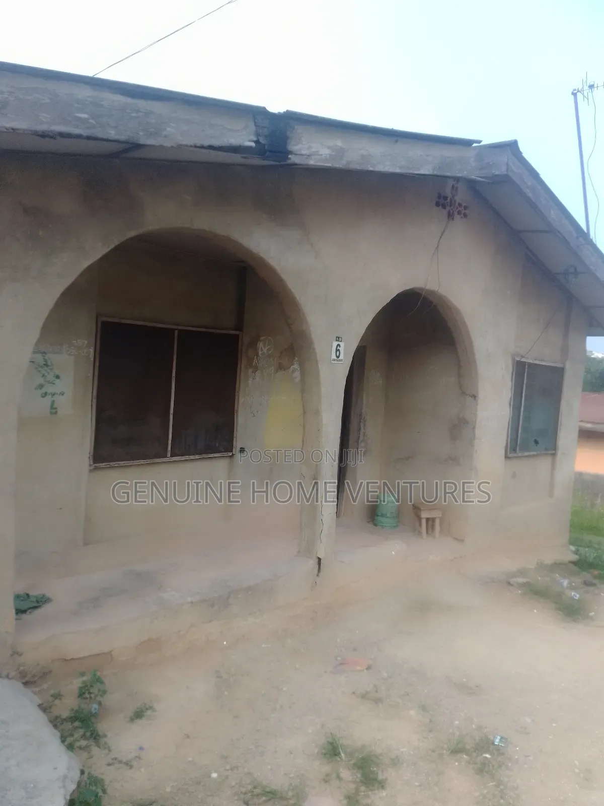 4bdrm House in Jumofak for sale in Jumofak