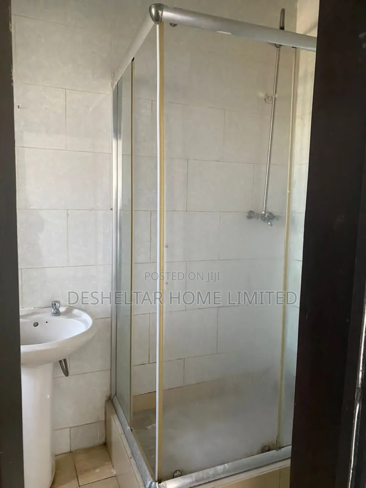 3bdrm Shared Apartment in Southern View Estate, Chevron for rent in Chevron