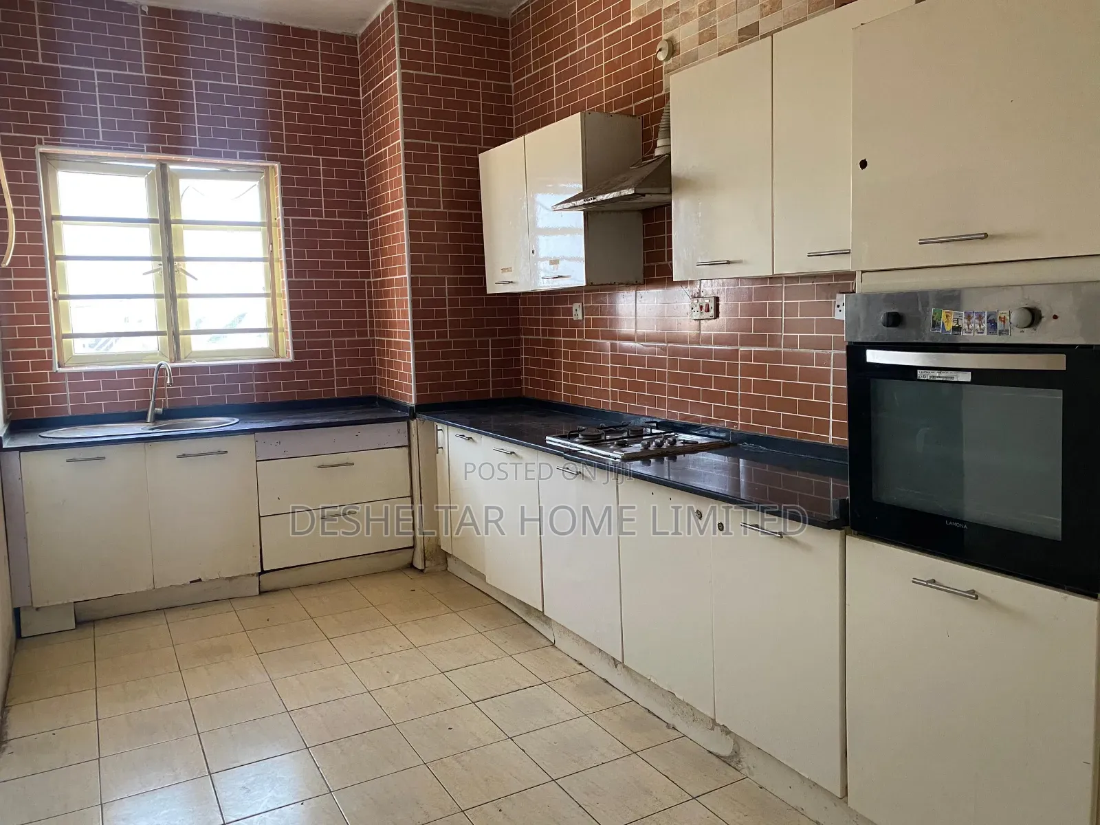 3bdrm Shared Apartment in Southern View Estate, Chevron for rent in Chevron