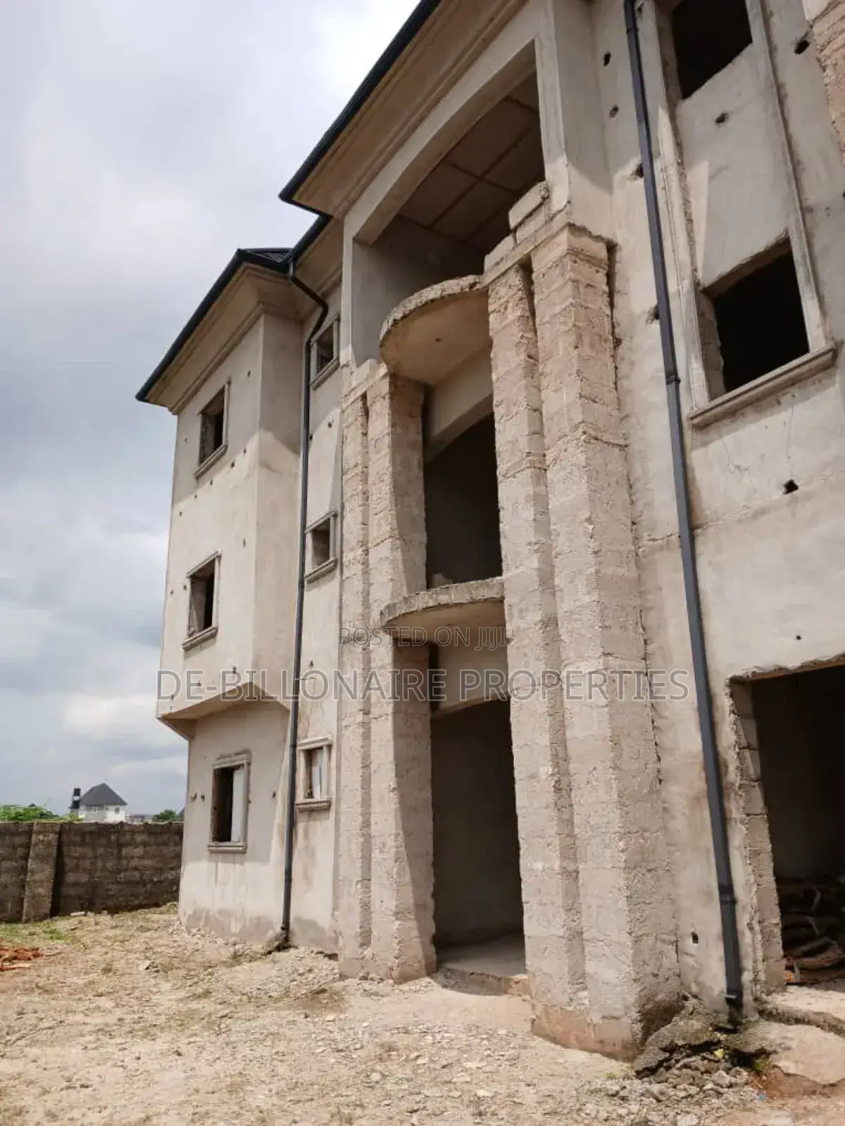 3bdrm Block of Flats in Owerri for sale in Owerri
