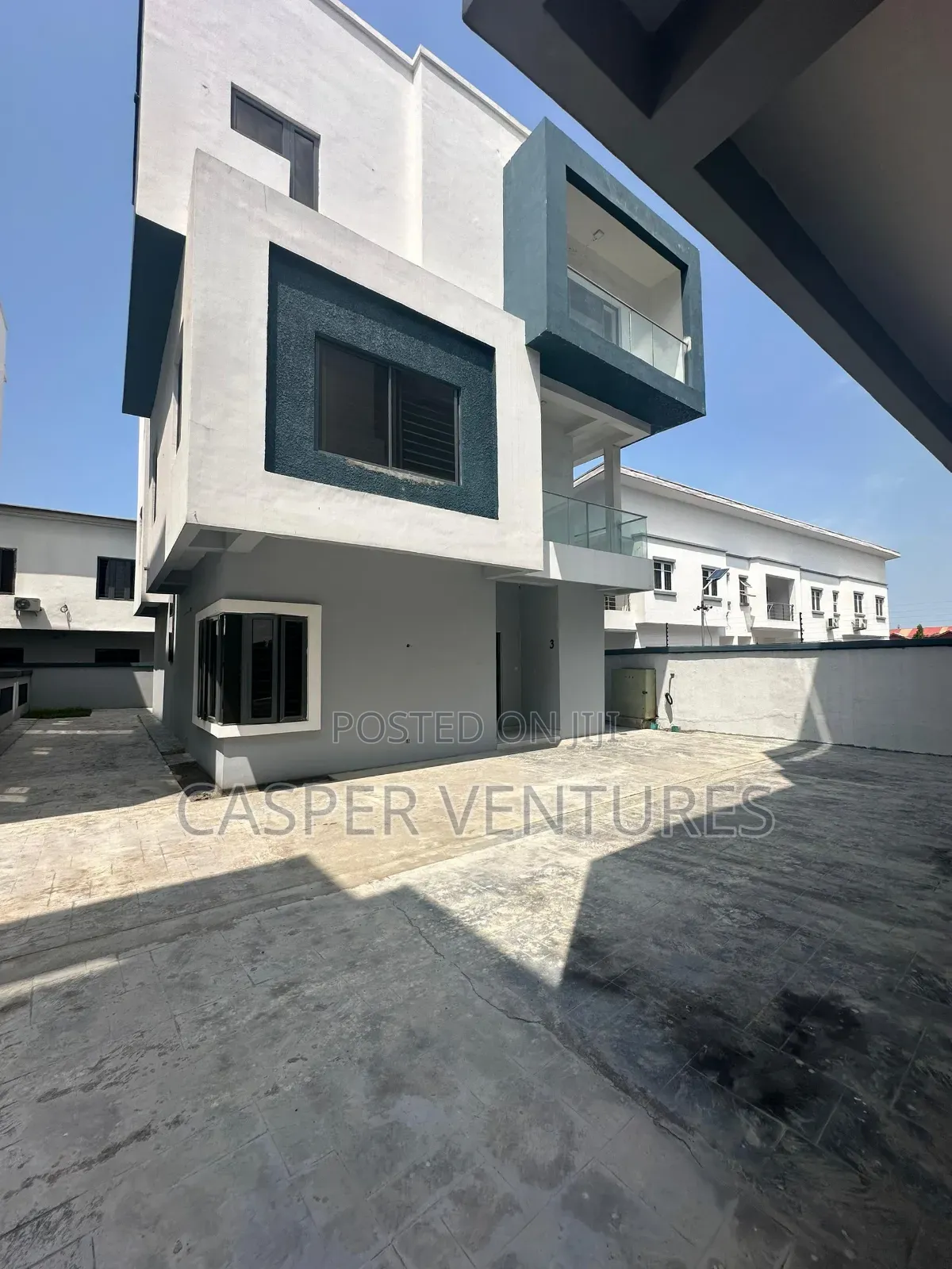 4bdrm Duplex in Royal Pine, Lekki Phase 2 for sale in Lekki Phase 2
