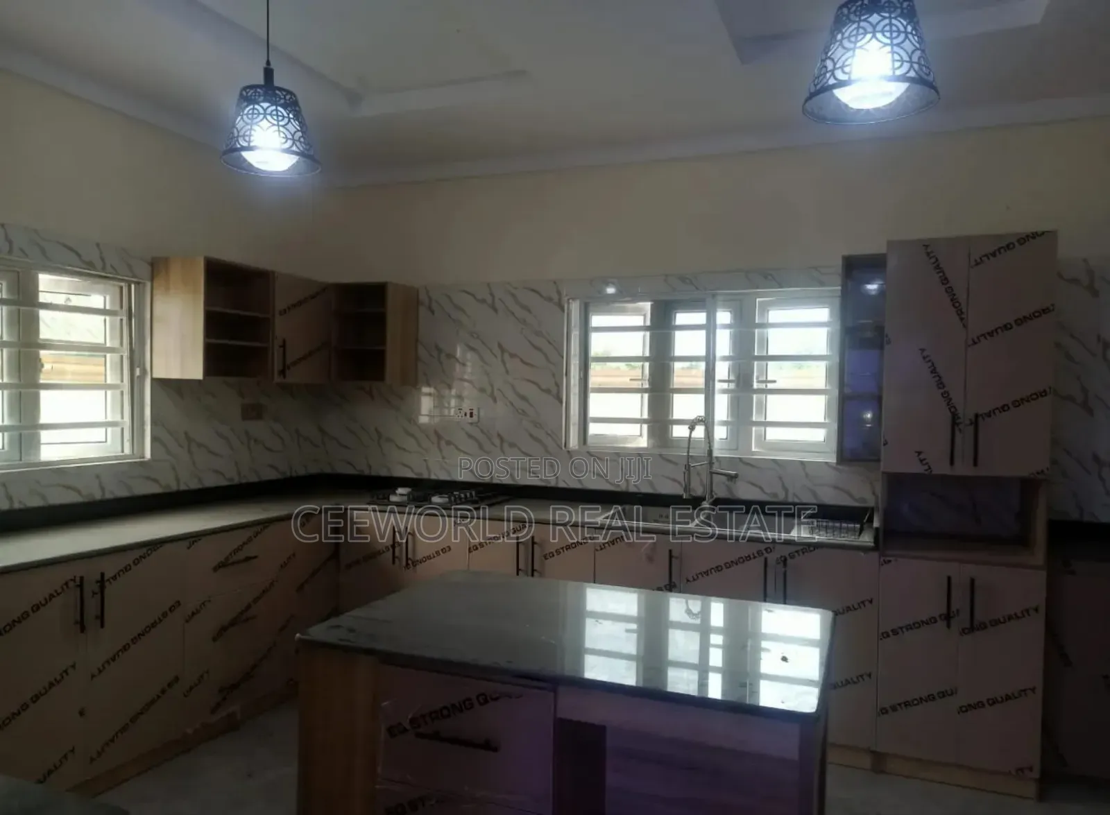 4bdrm Duplex in Alalubosa Gra for sale in Alalubosa
