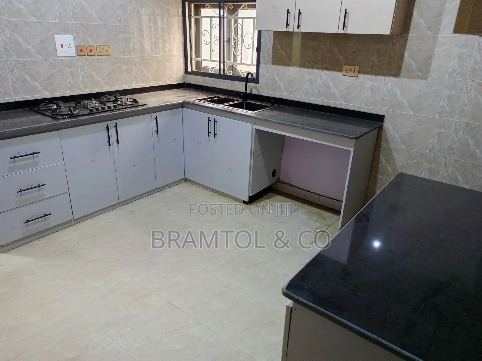 2bdrm Block of Flats in Lugbe District for rent in Lugbe District