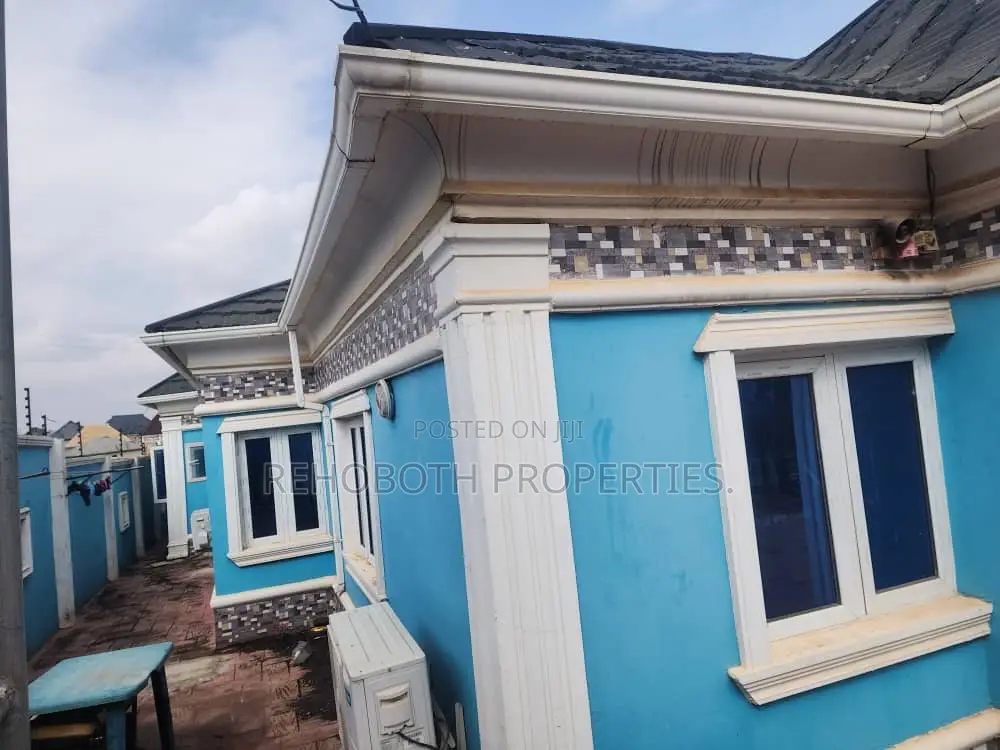 4bdrm Bungalow in Second Avian, Ibadan for sale in Ibadan