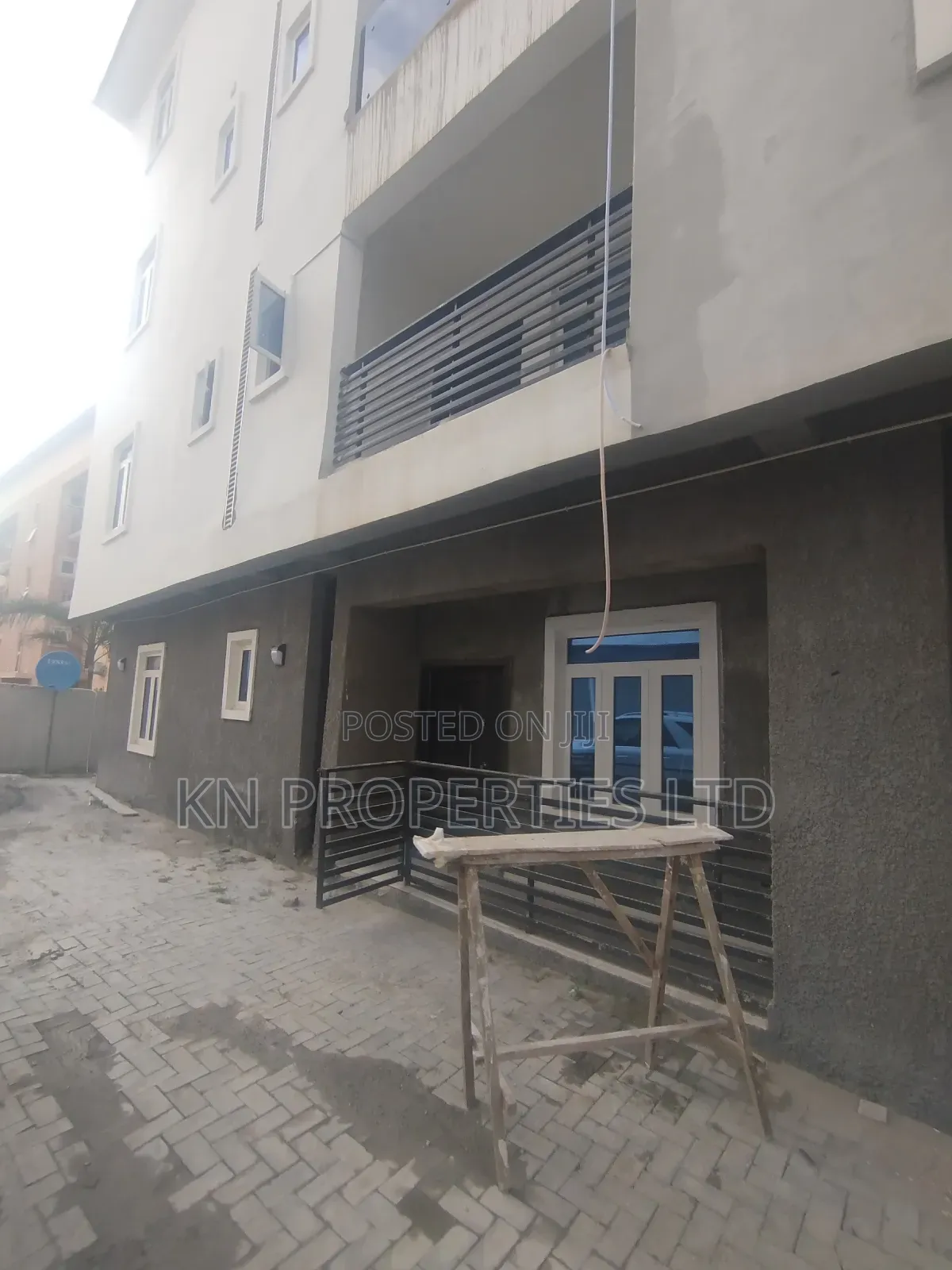 3bdrm Block of Flats in Estate, Wuye for rent in Wuye