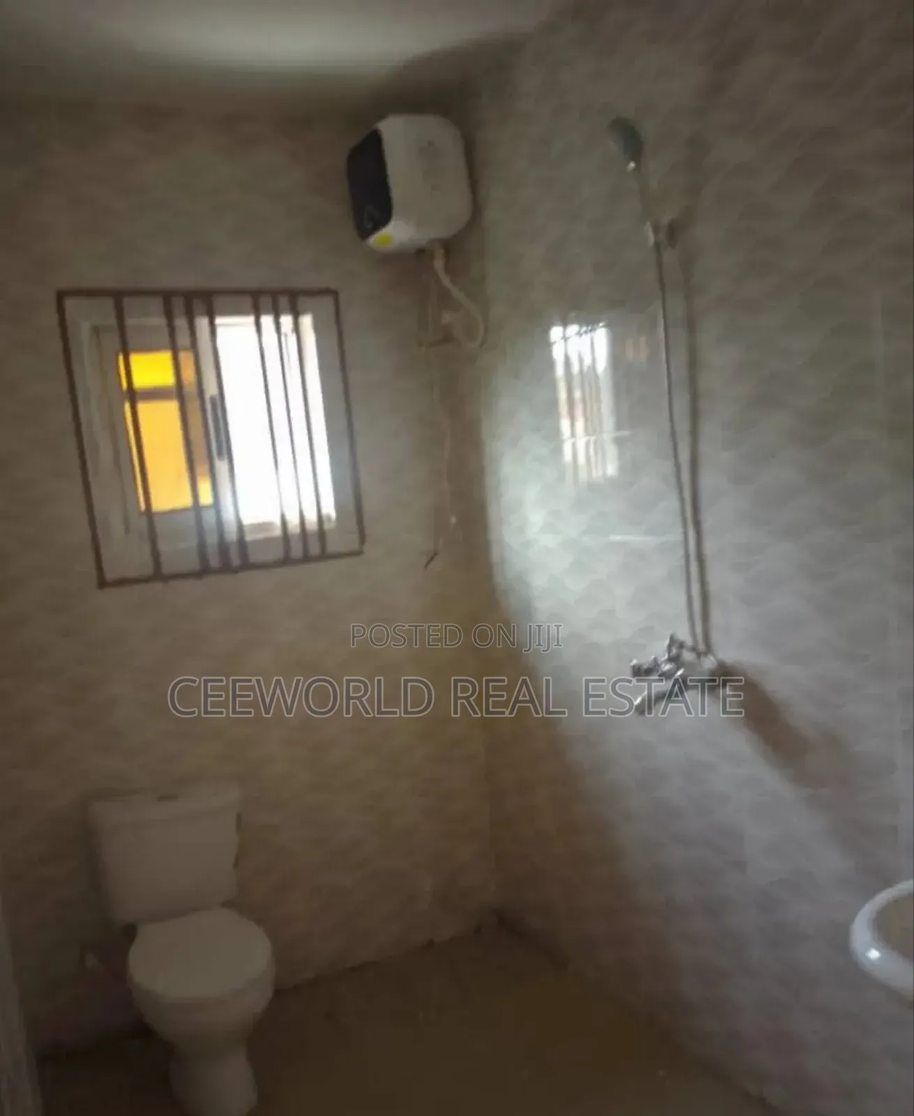 3bdrm Block of Flats in Eyin Grammar, Molete for sale in Molete