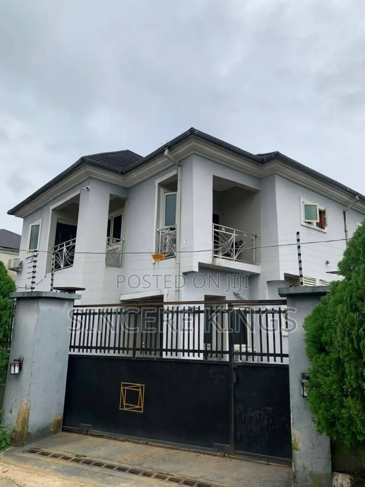 5bdrm Duplex in Akpasak Estate Uyo for sale in Uyo