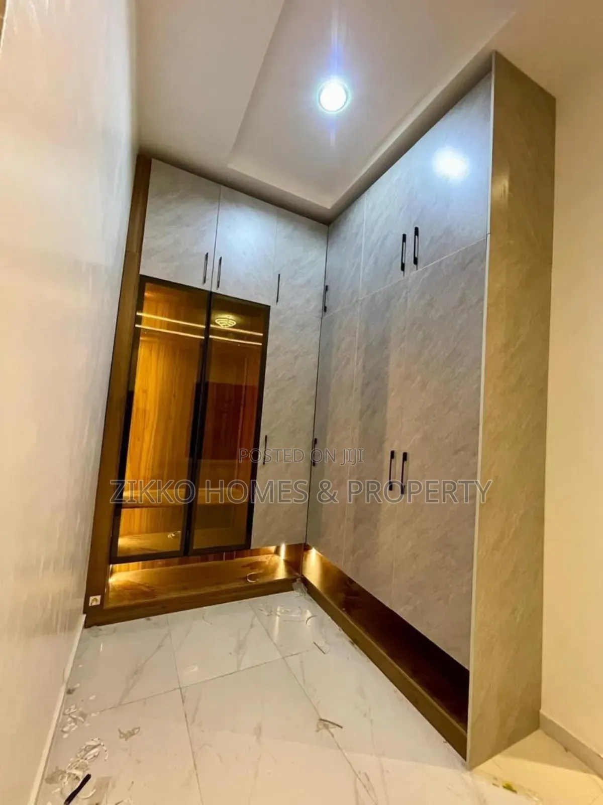 5bdrm Duplex in Ikate, Lekki for sale in Lekki