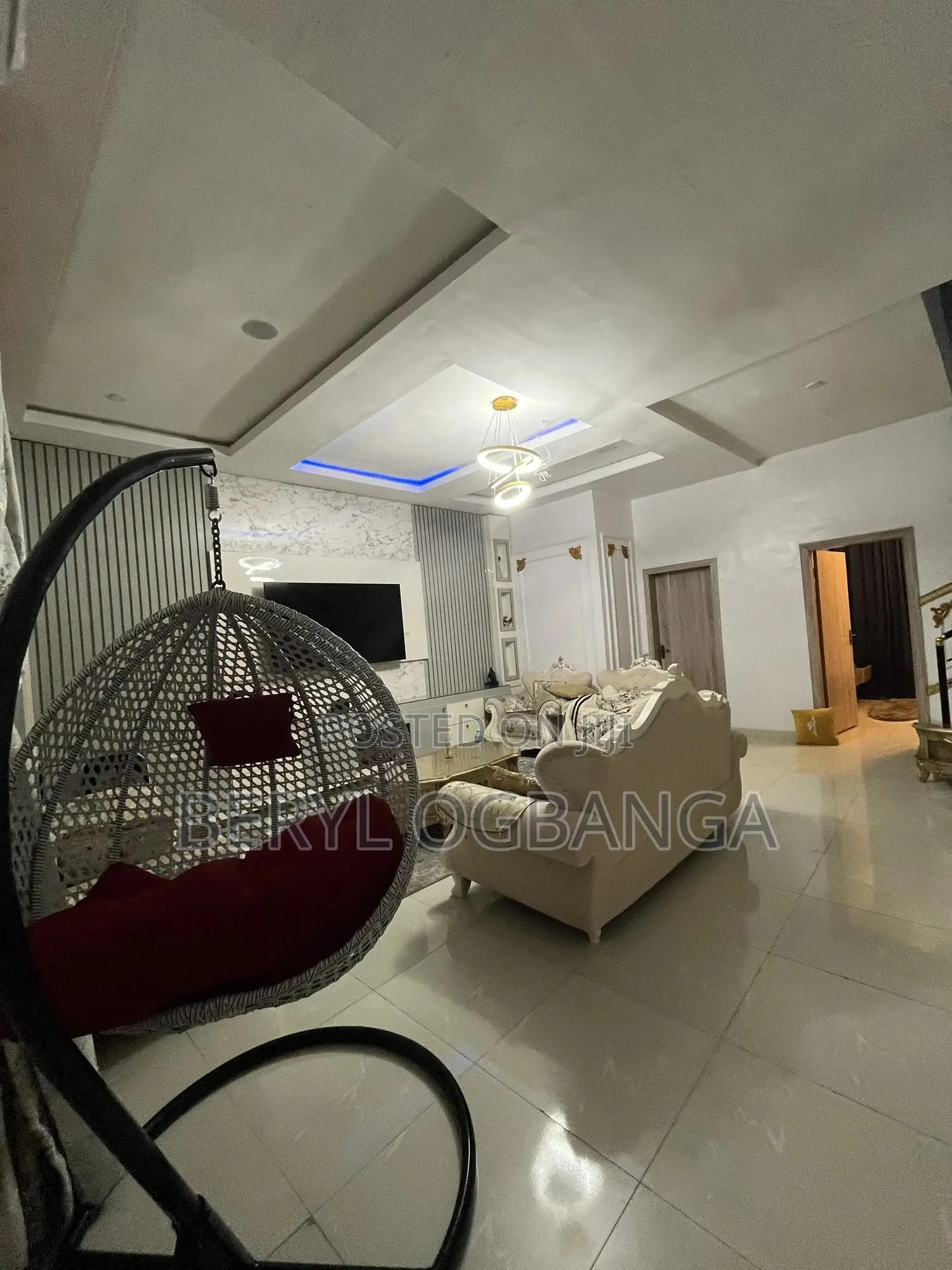 Monthly Room Available With 24hrs Light,Wifi,Pool and Gym in Lekki Phase 2