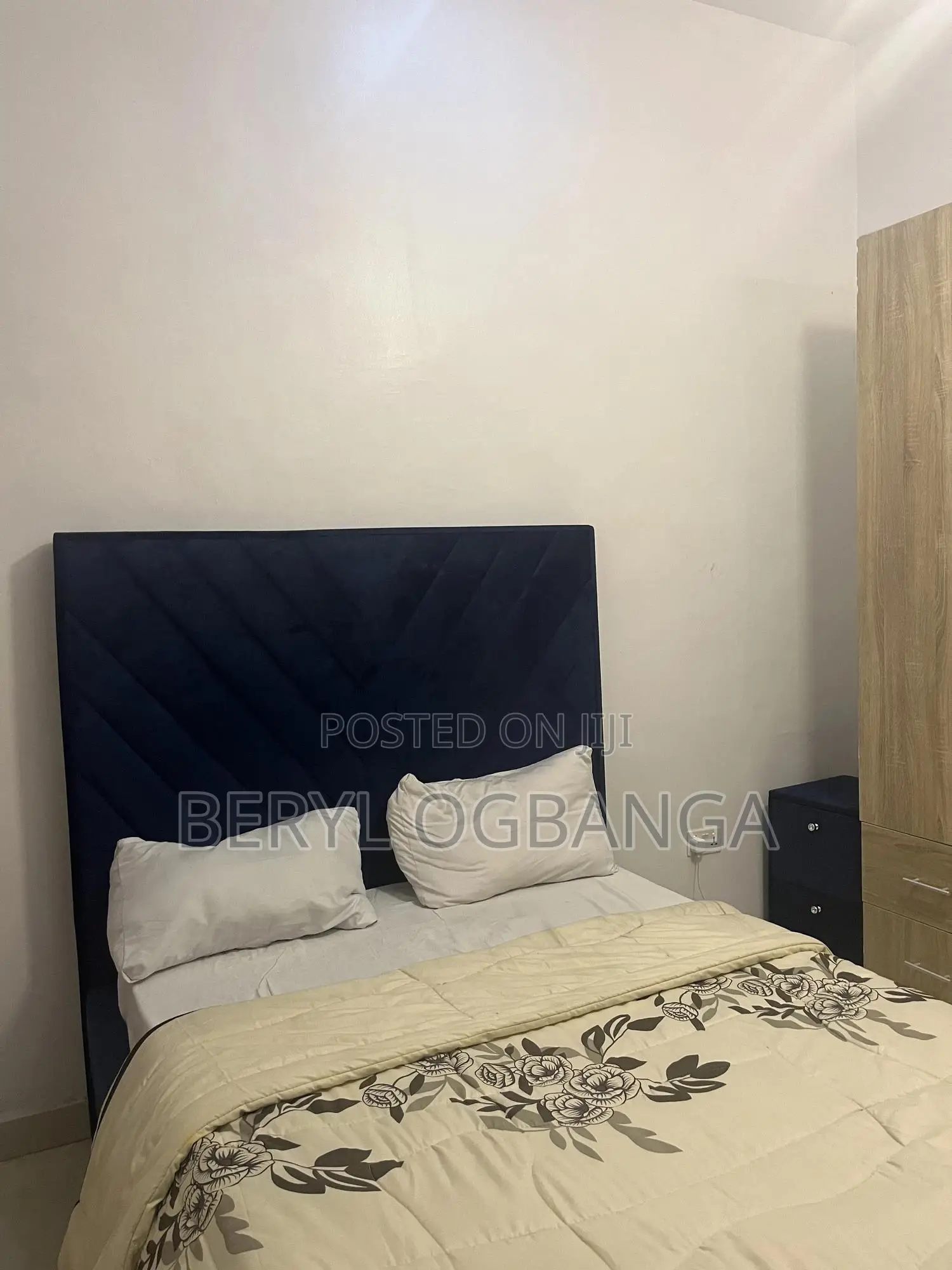 Daily Room Per Day With 24hrs Light and Wifi in Lekki Phase 2