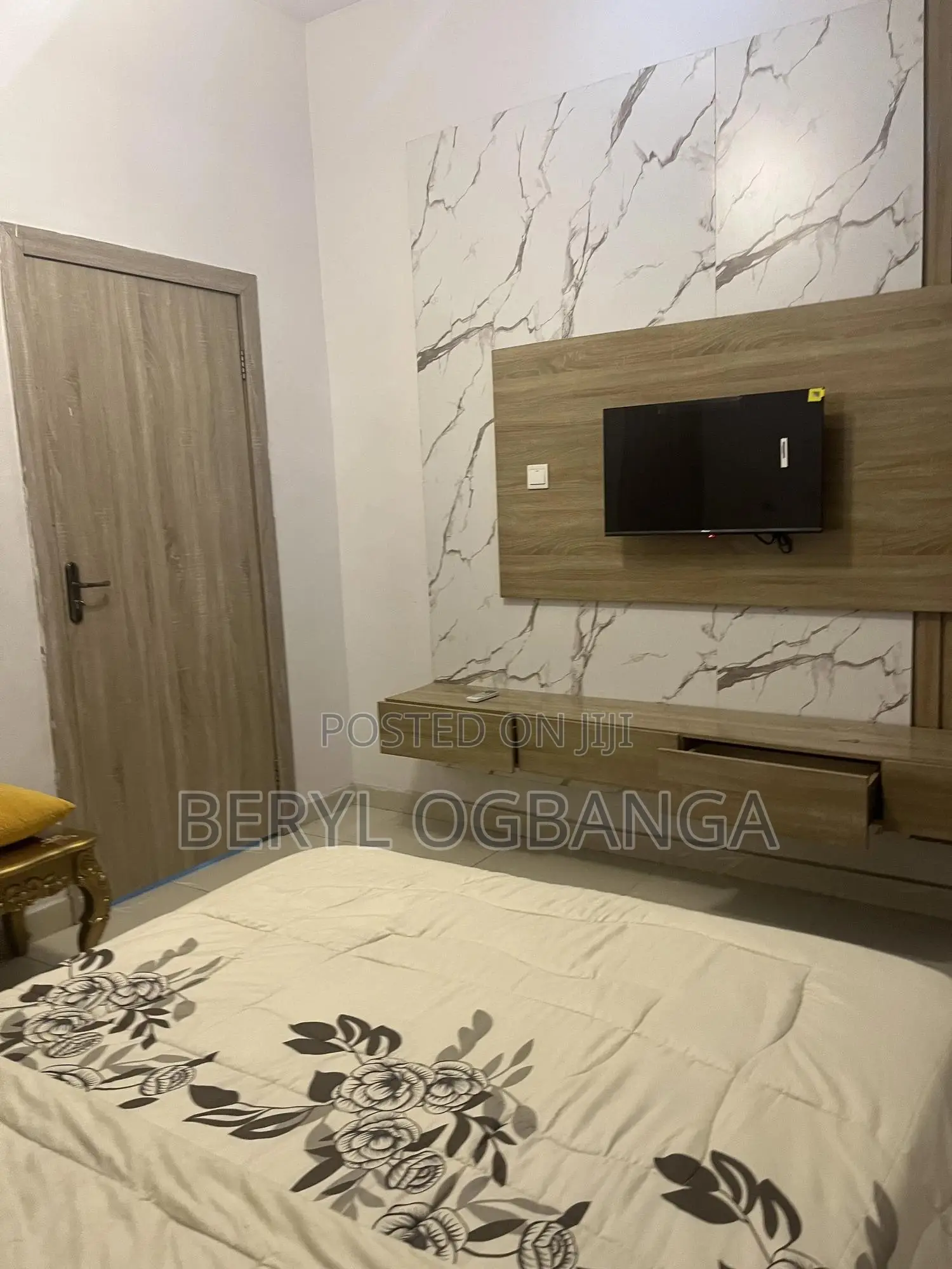 Daily Room Per Day With 24hrs Light and Wifi in Lekki Phase 2