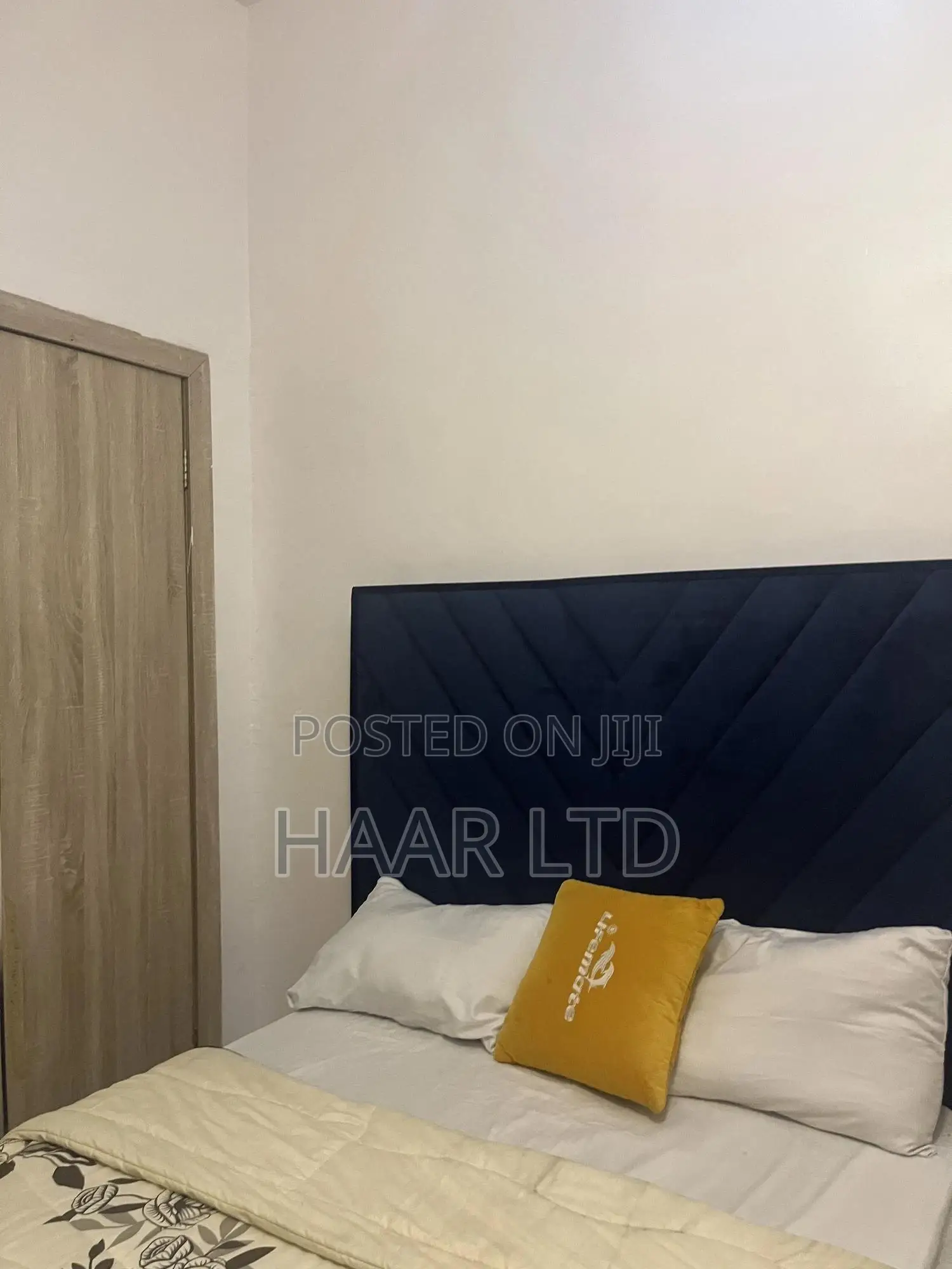 Daily Room Per Day With 24hrs Light and Wifi in Lekki Phase 2