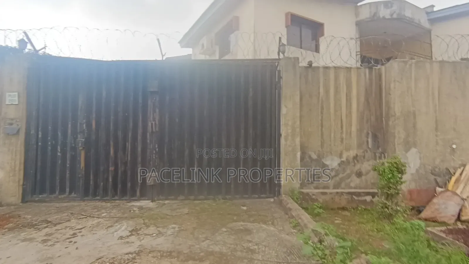3bdrm Block of Flats in Egbeda for sale in Egbeda