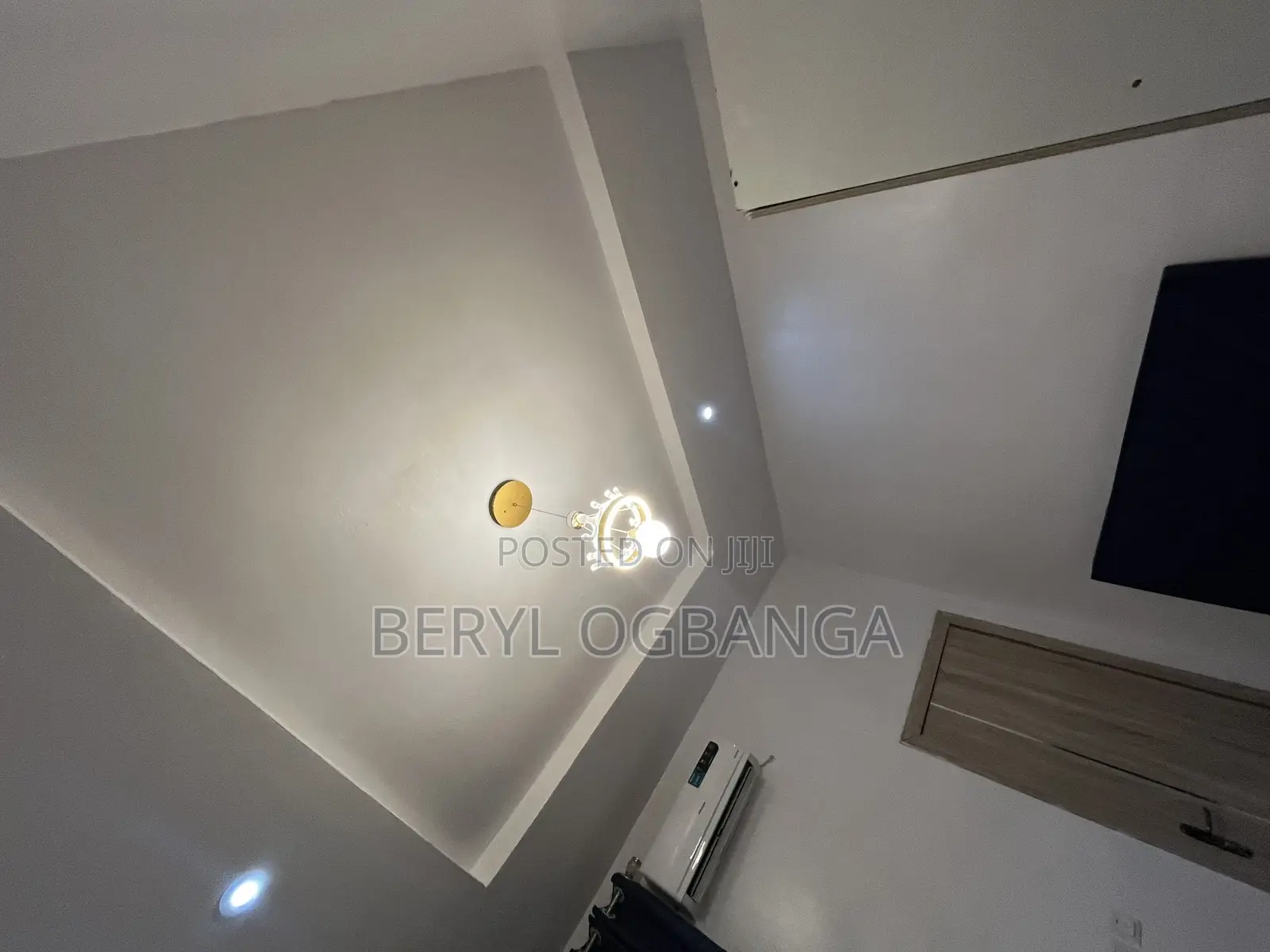 Daily Luxury Room Available With Pool,Gym,Wifi in Lekki Phase 2