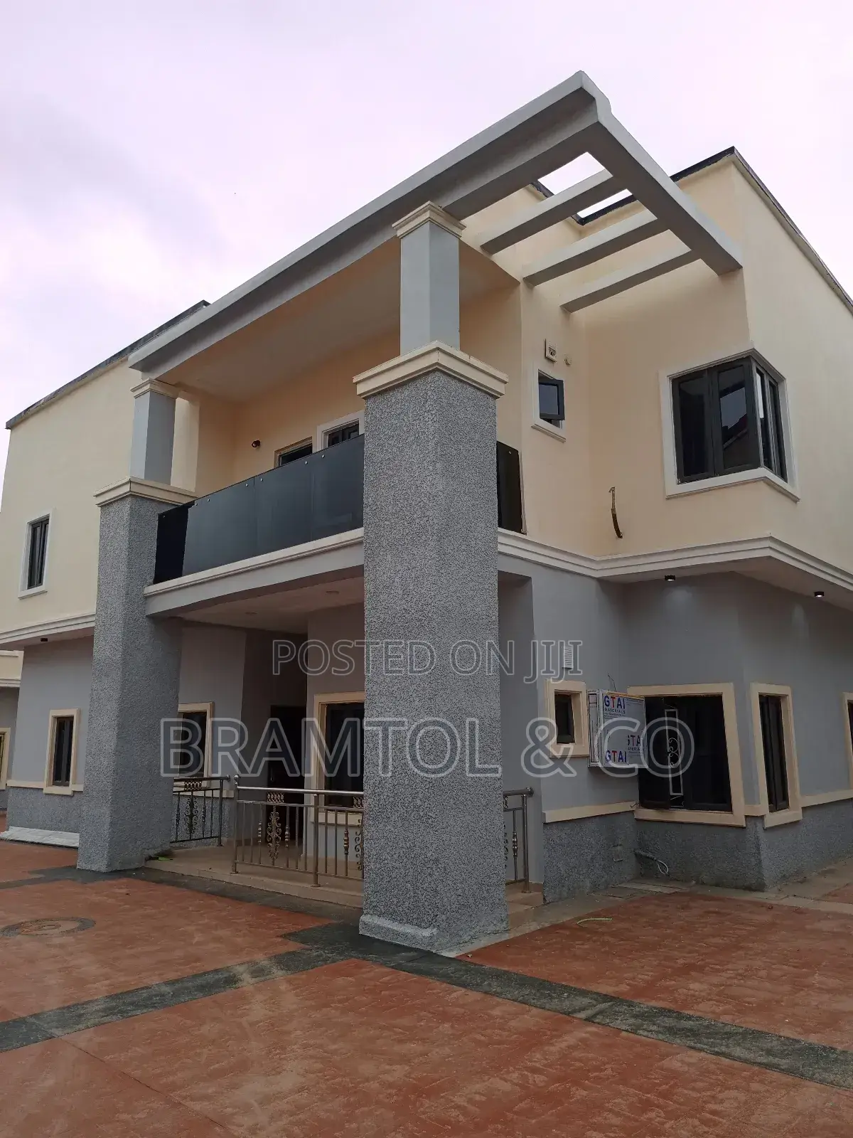 2bdrm Block of Flats in Lugbe District for rent in Lugbe District