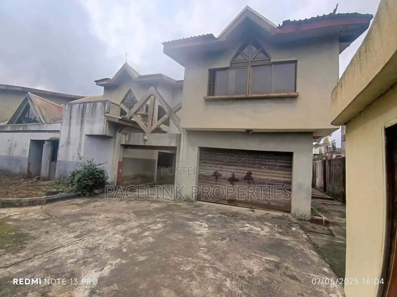7bdrm Duplex in Egbeda for sale in Egbeda
