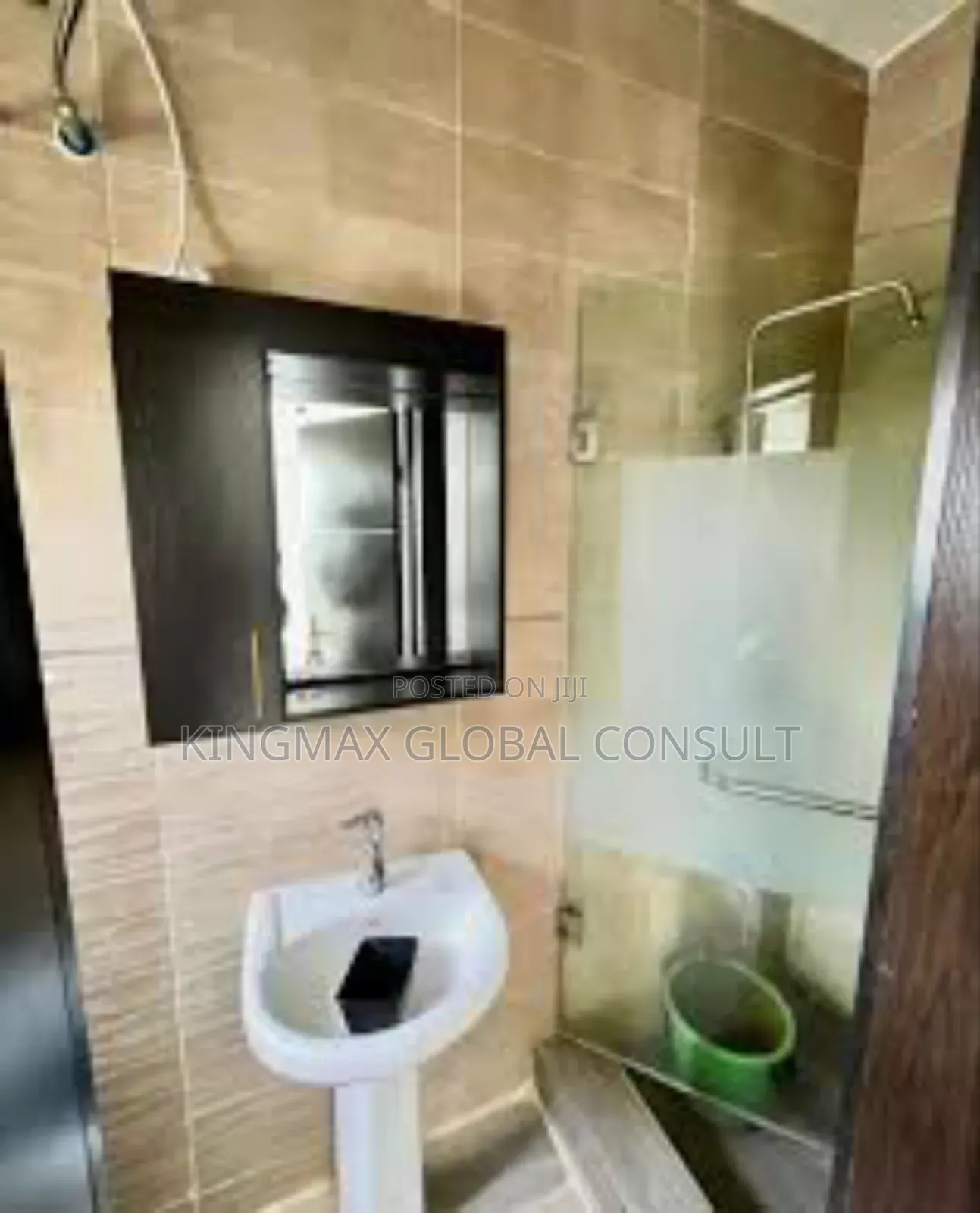 5bdrm Duplex in Guzape District for sale in Guzape District