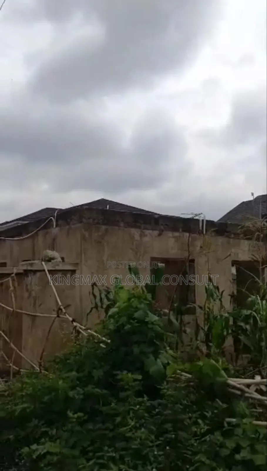 1500m2 Low Density Flat Land in a Very Nice Location Guzape in Guzape District