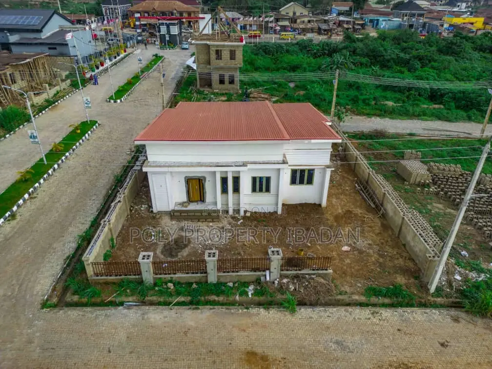 3bdrm Duplex in Rayfield Gardens, Ibadan for sale in Ibadan