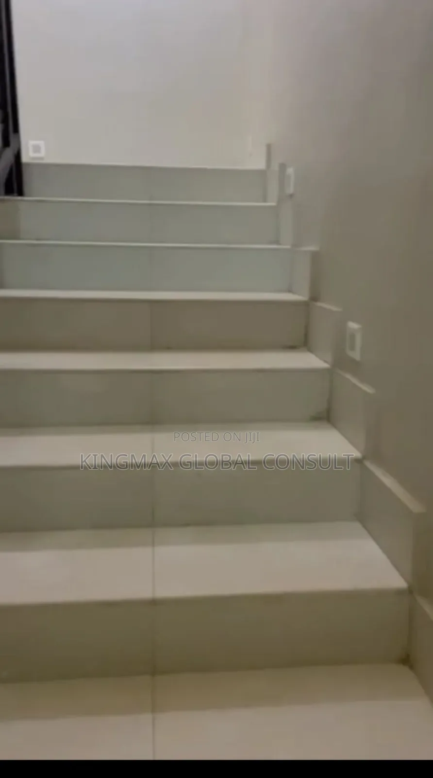 5bdrm Duplex in Lugbe Fha Abuja for sale in FHA