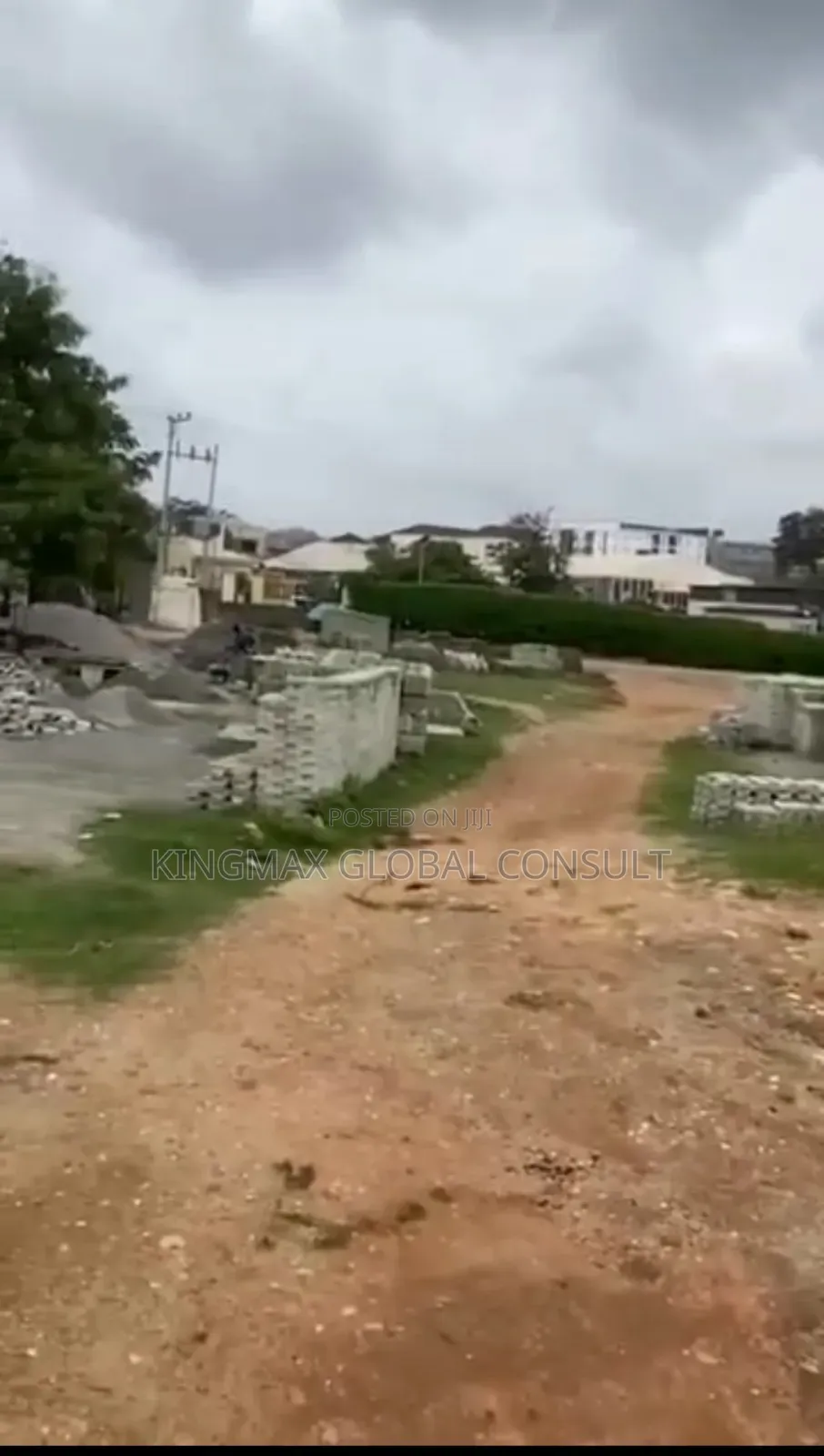 For Sale: Commercial Land: Size 2,380 SQM in Wuse