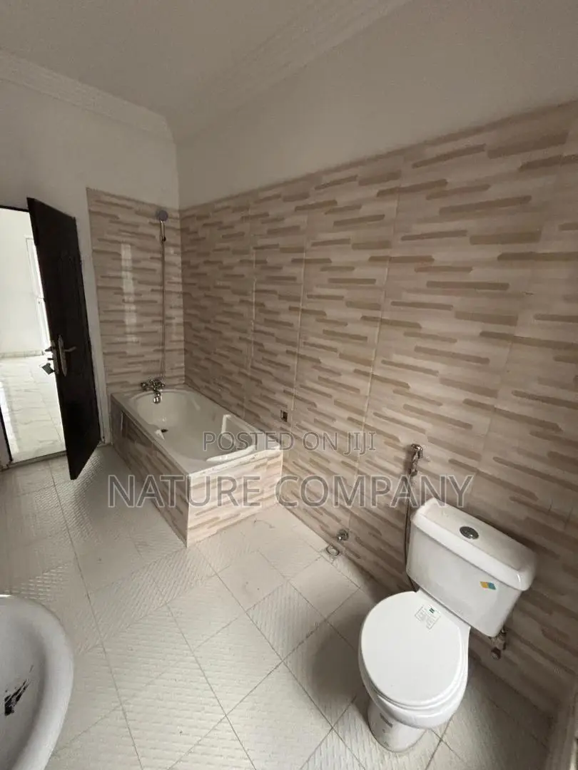 4bdrm Duplex in Ikate for rent in Ikate