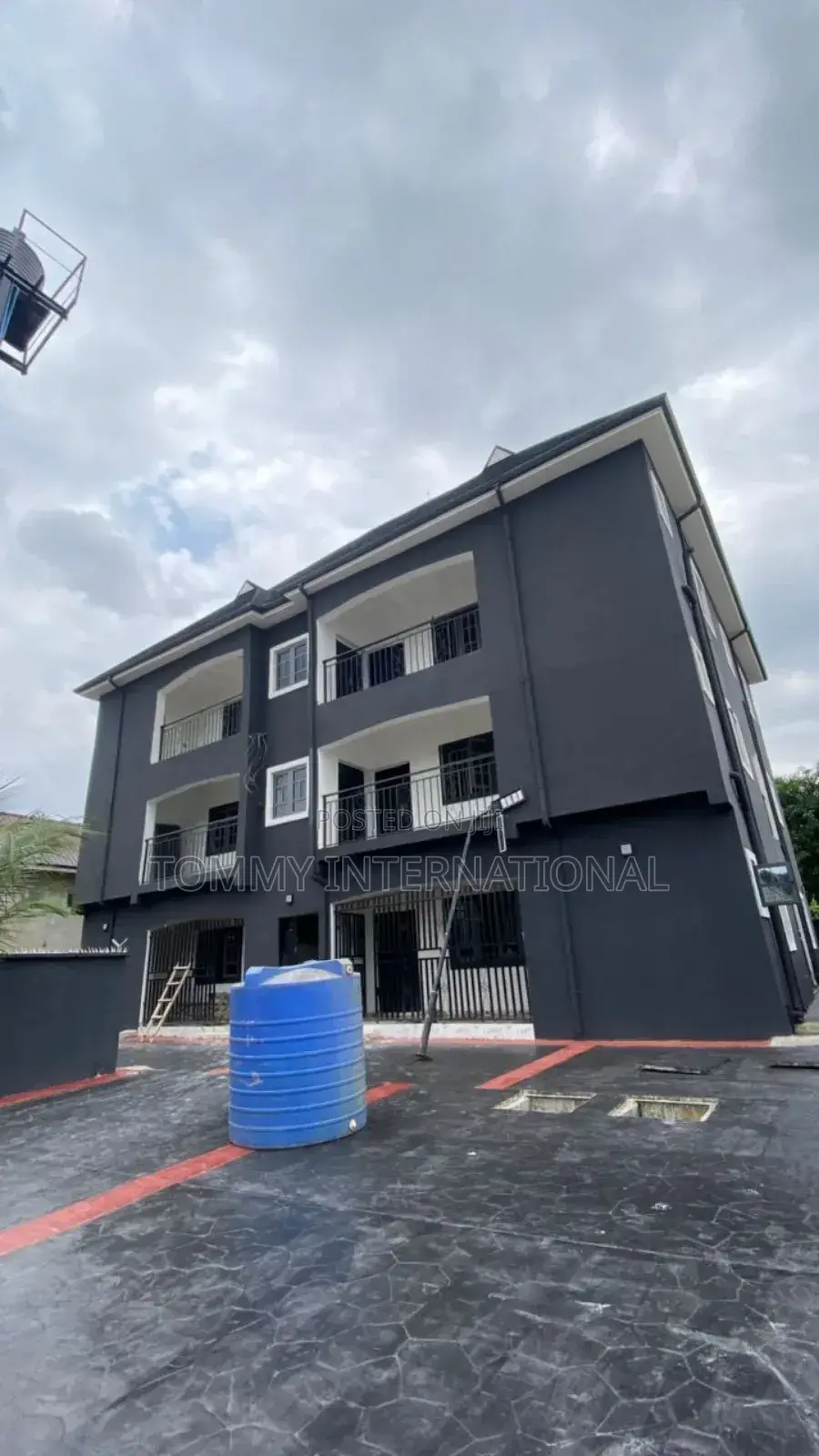 2bdrm Block of Flats in Akwaka Estate, Port-Harcourt for rent in Port-Harcourt