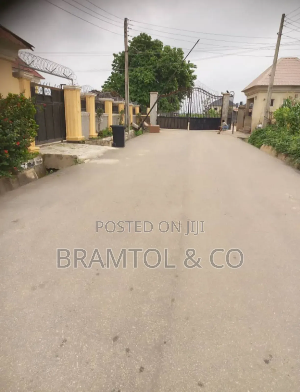 3bdrm Bungalow in Hosana Glory, FHA for sale in FHA