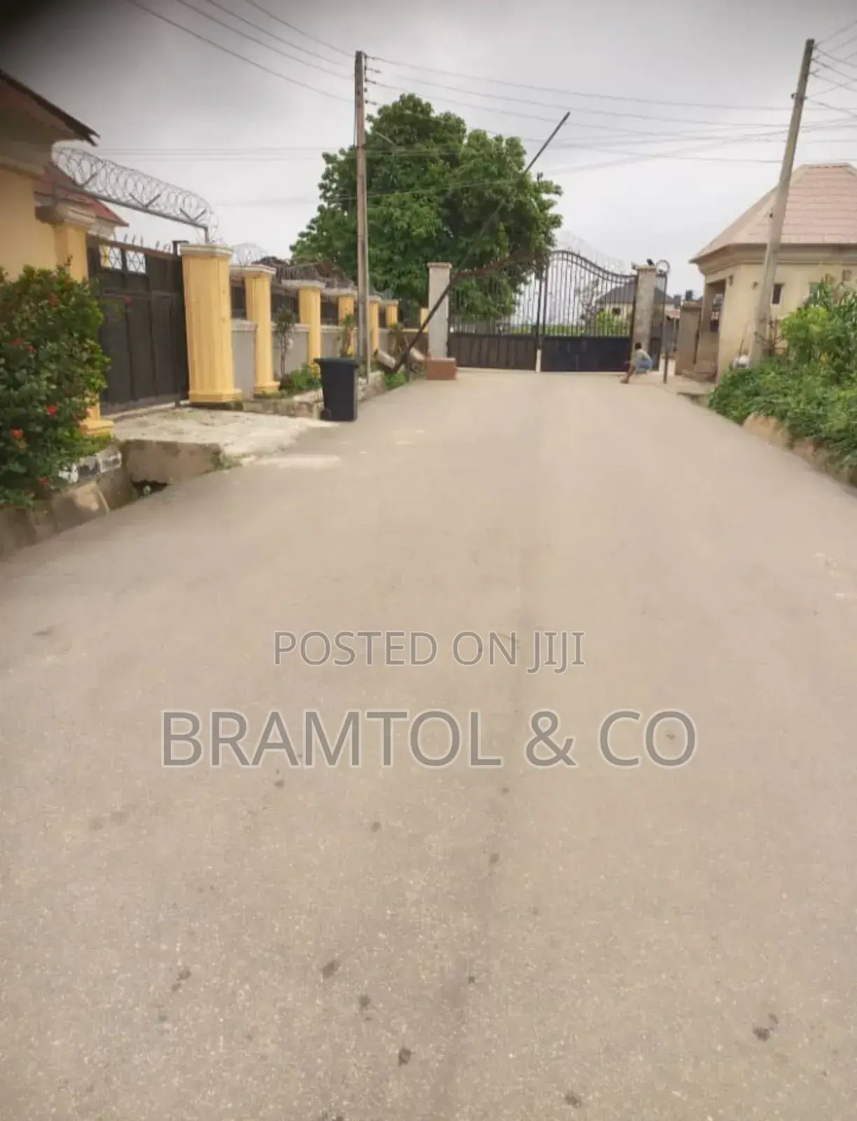 3bdrm Bungalow in Hosana Glory, FHA for sale in FHA