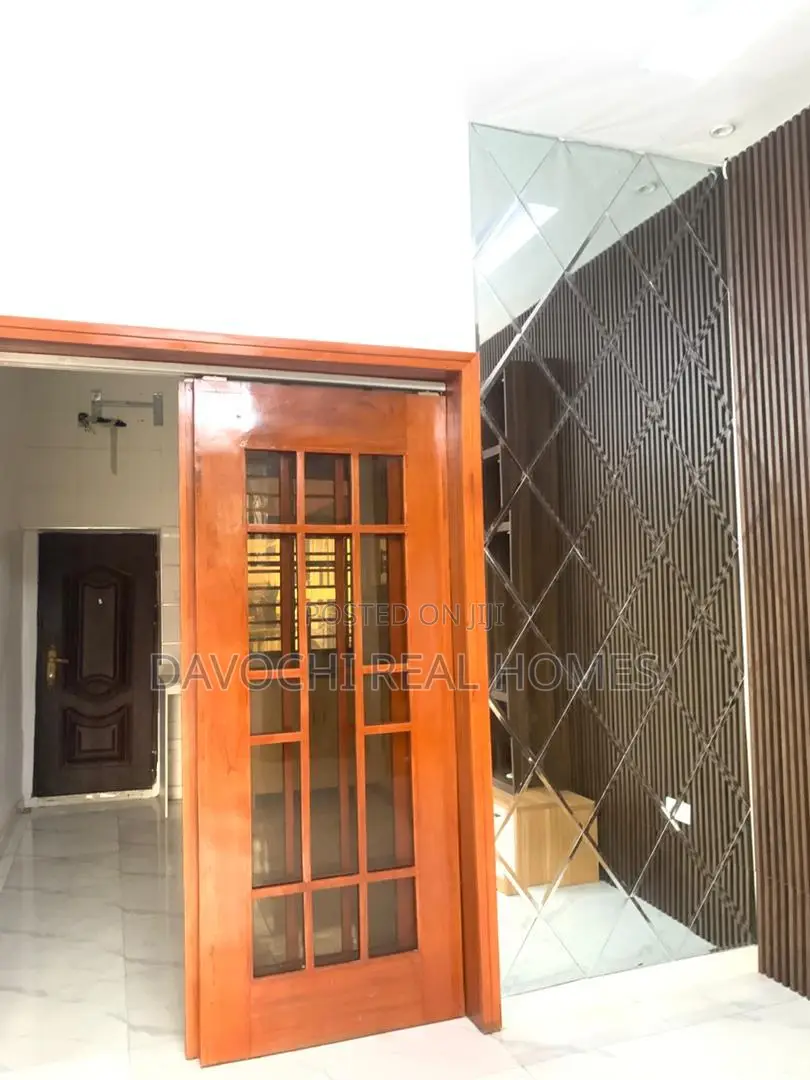 4bdrm Duplex in Ikota, Gra for rent in Ikota
