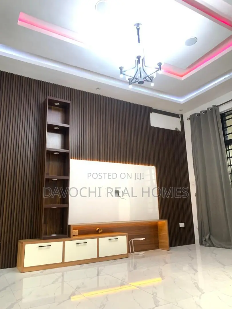 4bdrm Duplex in Ikota, Gra for rent in Ikota