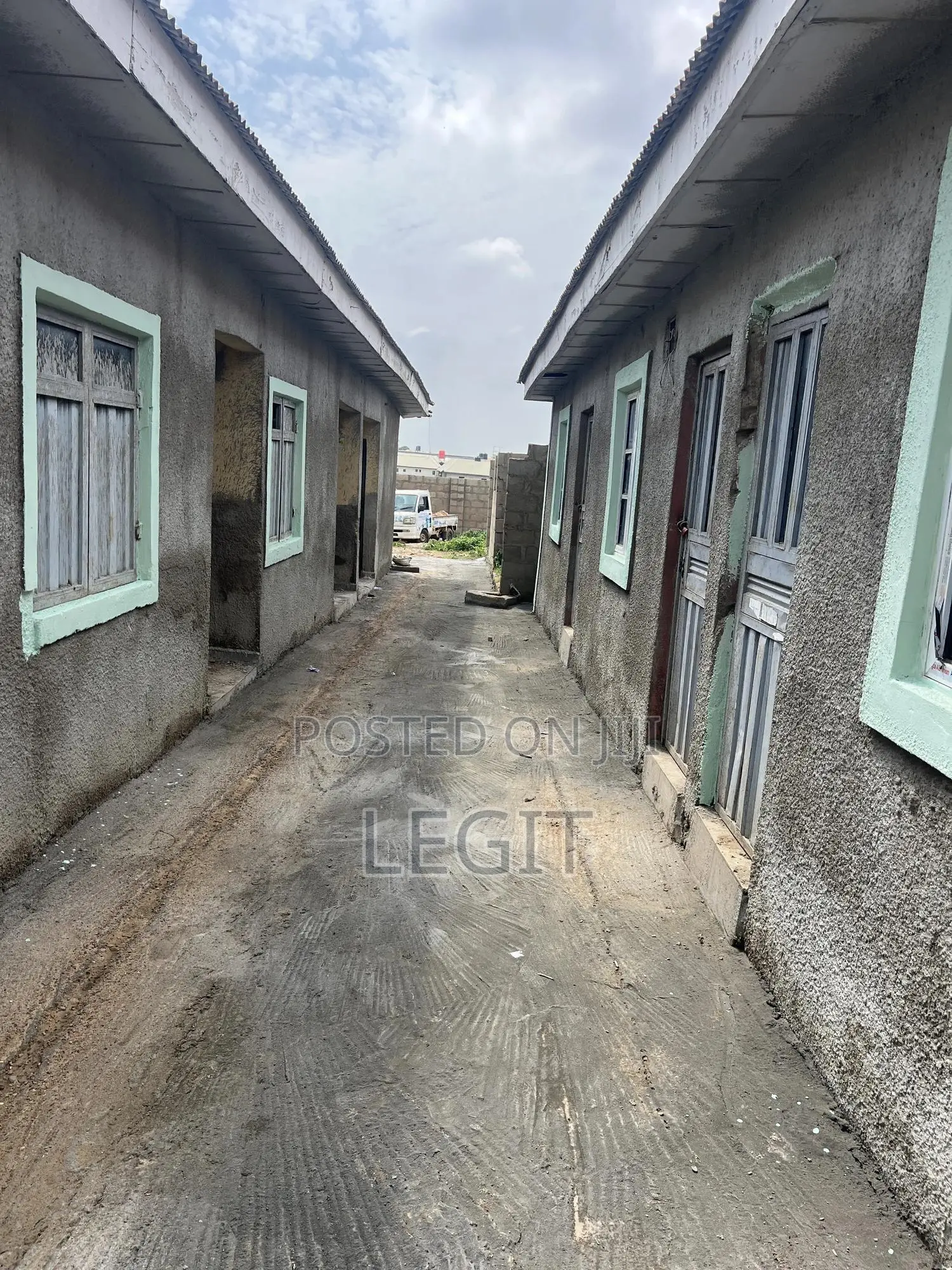 1bdrm Block of Flats in Minna for sale in Minna