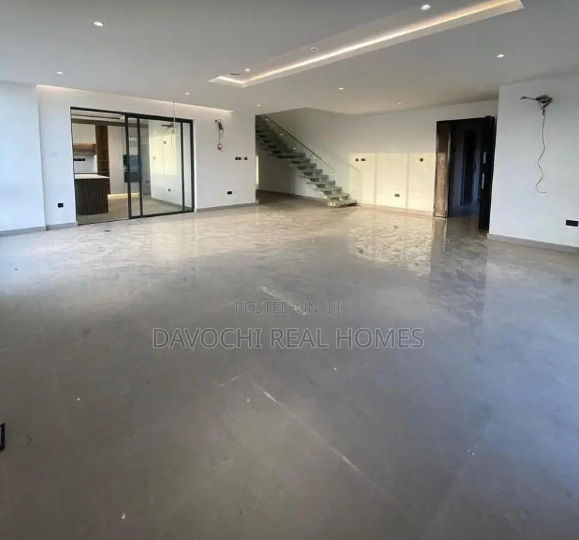 4bdrm Maisonette in Lekki Phase1 for rent in Lekki Phase 1