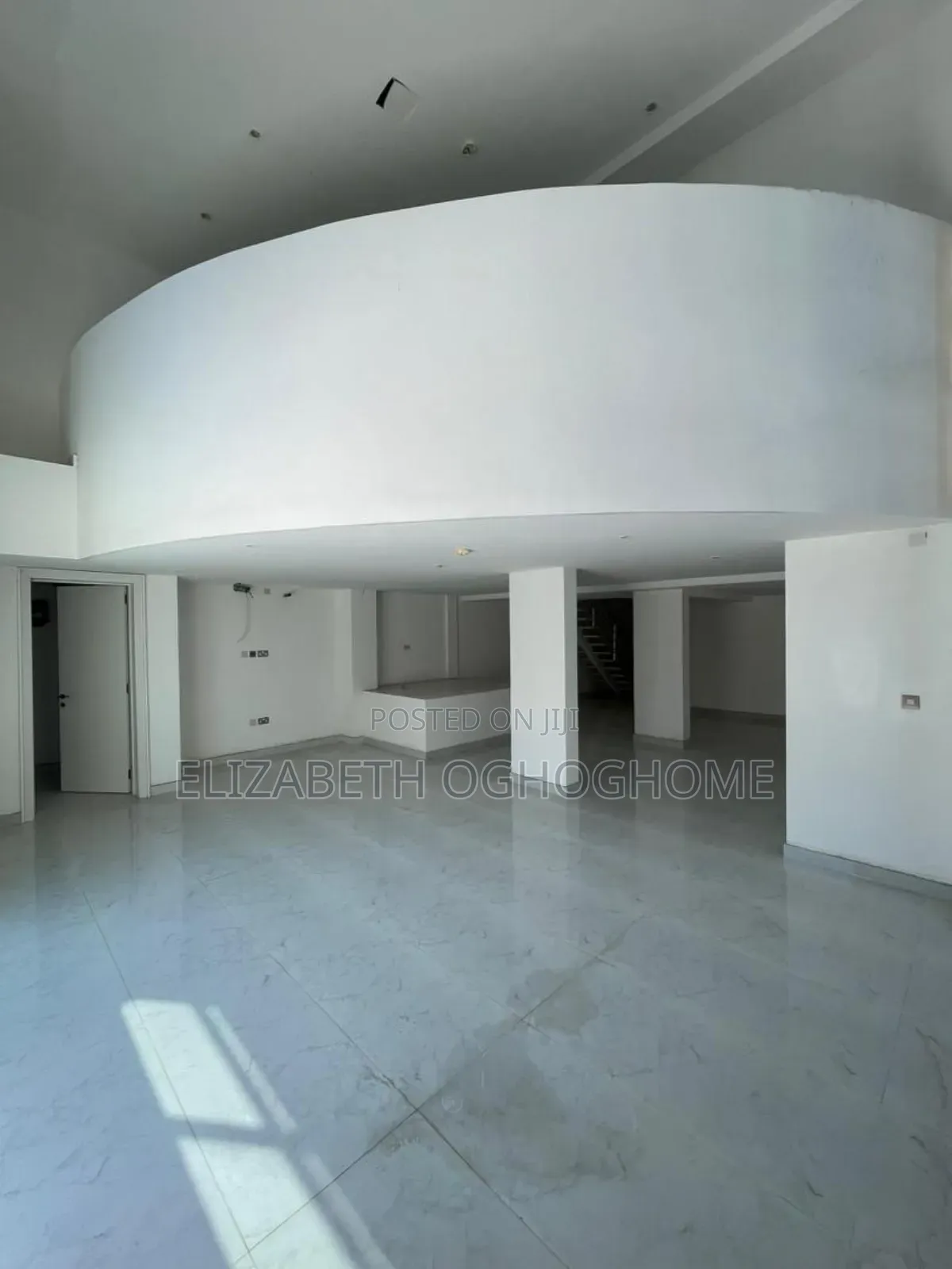 4bdrm Penthouse in Victoria Island for sale in Victoria Island