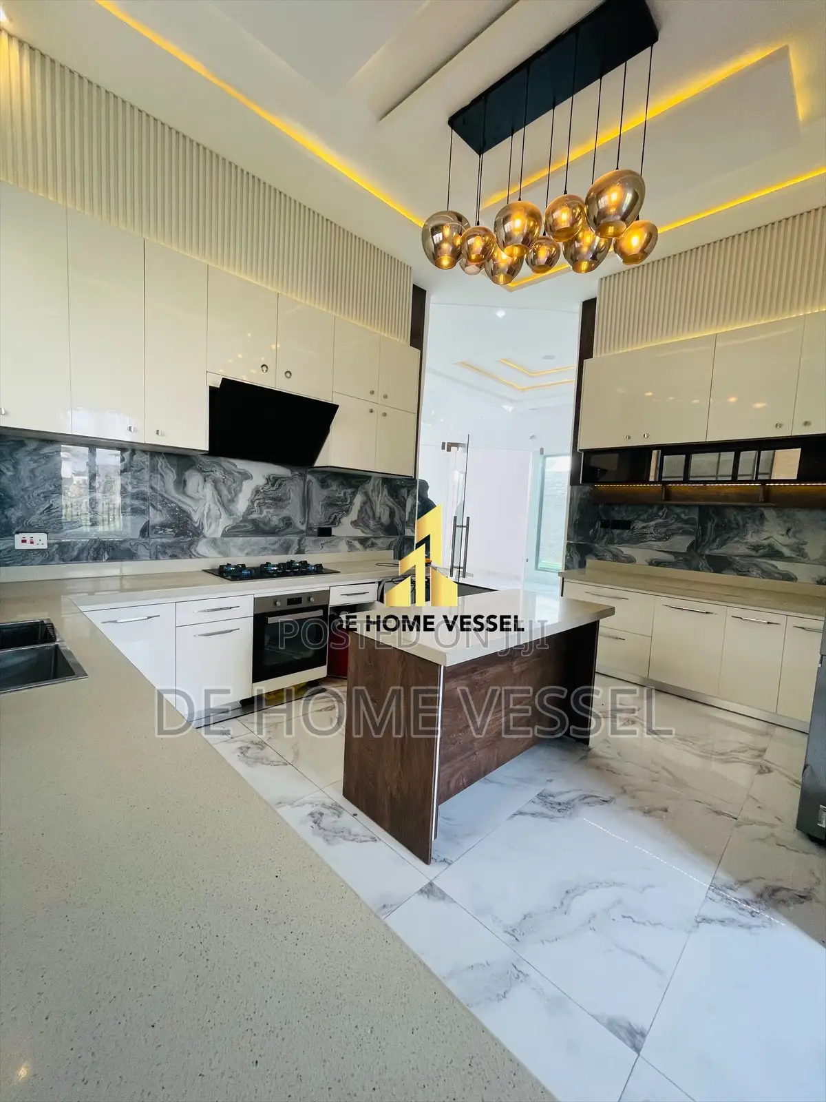 5bdrm Duplex in Osapa london for sale in Osapa london