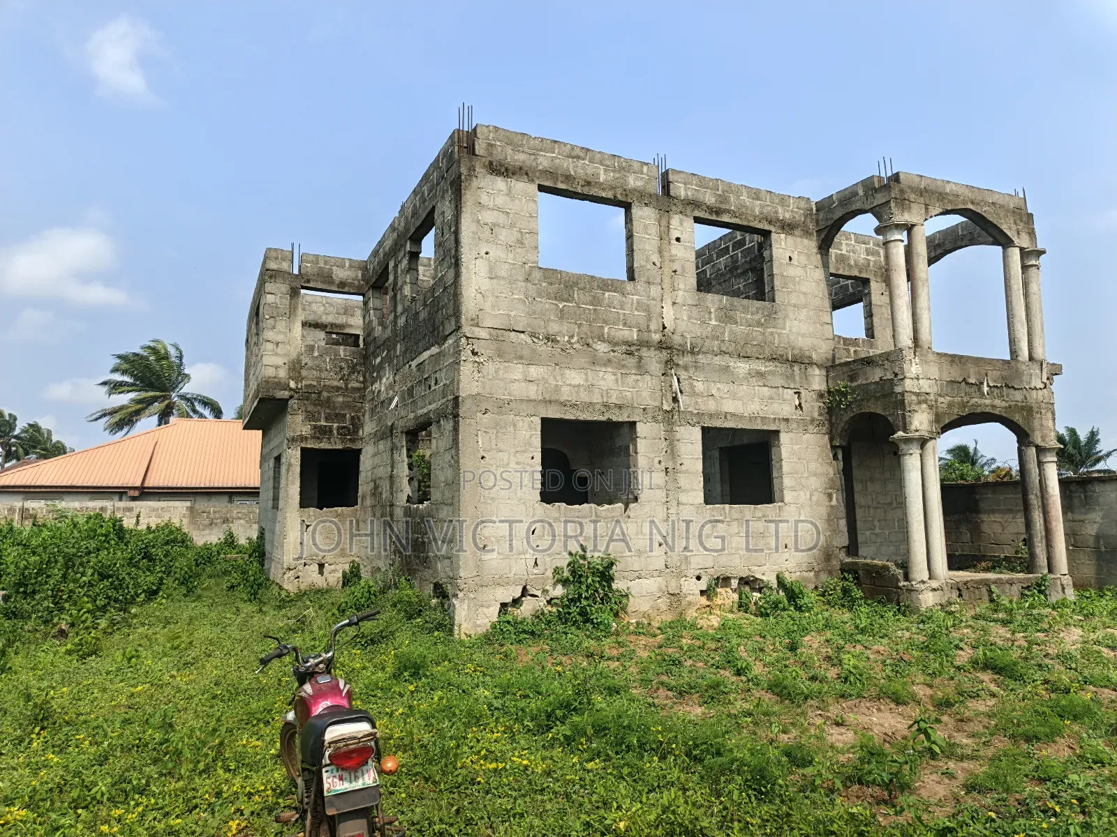6bdrm Duplex In Ikoga, Badagry / Badagry For Sale in Badagry / Badagry
