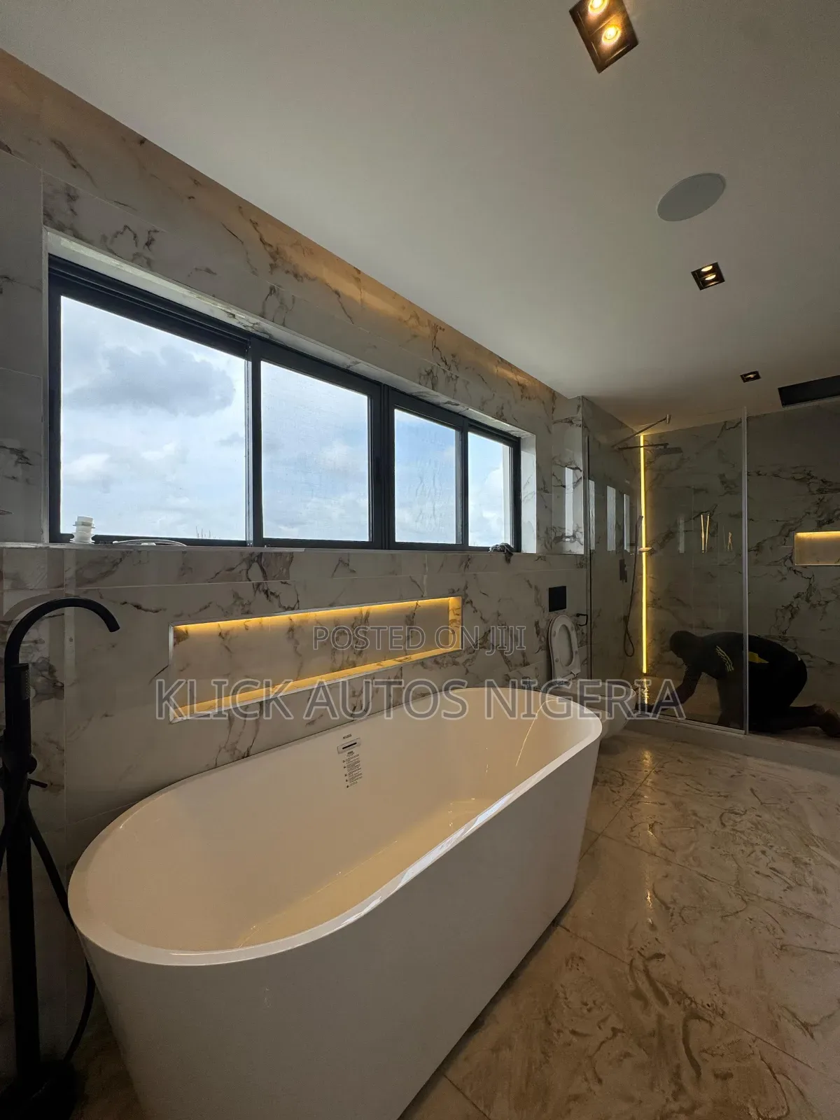 Furnished 5bdrm Duplex in Ikate for sale in Ikate