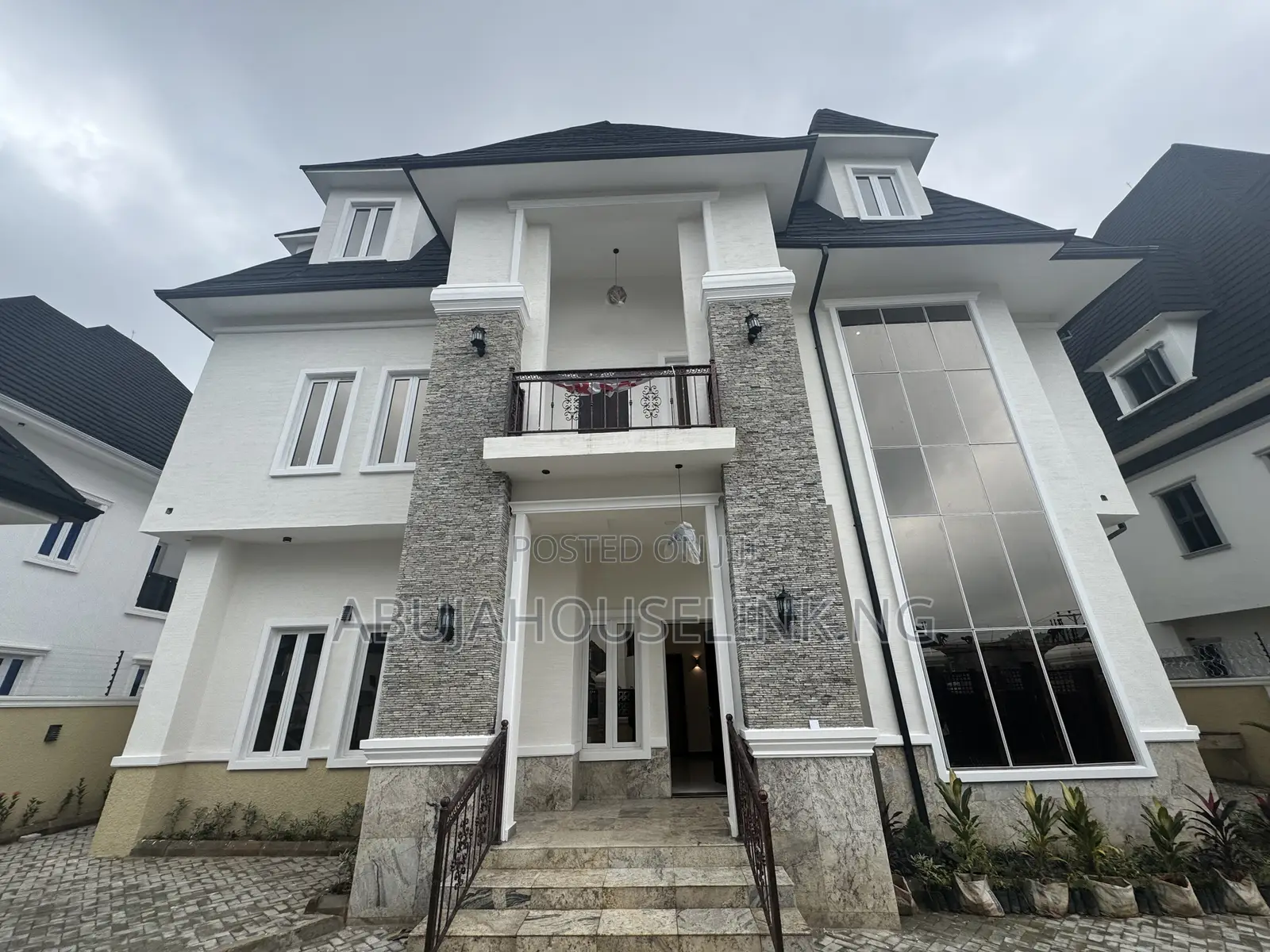 7bdrm Duplex in Efab Metropolis for sale in Gwarinpa